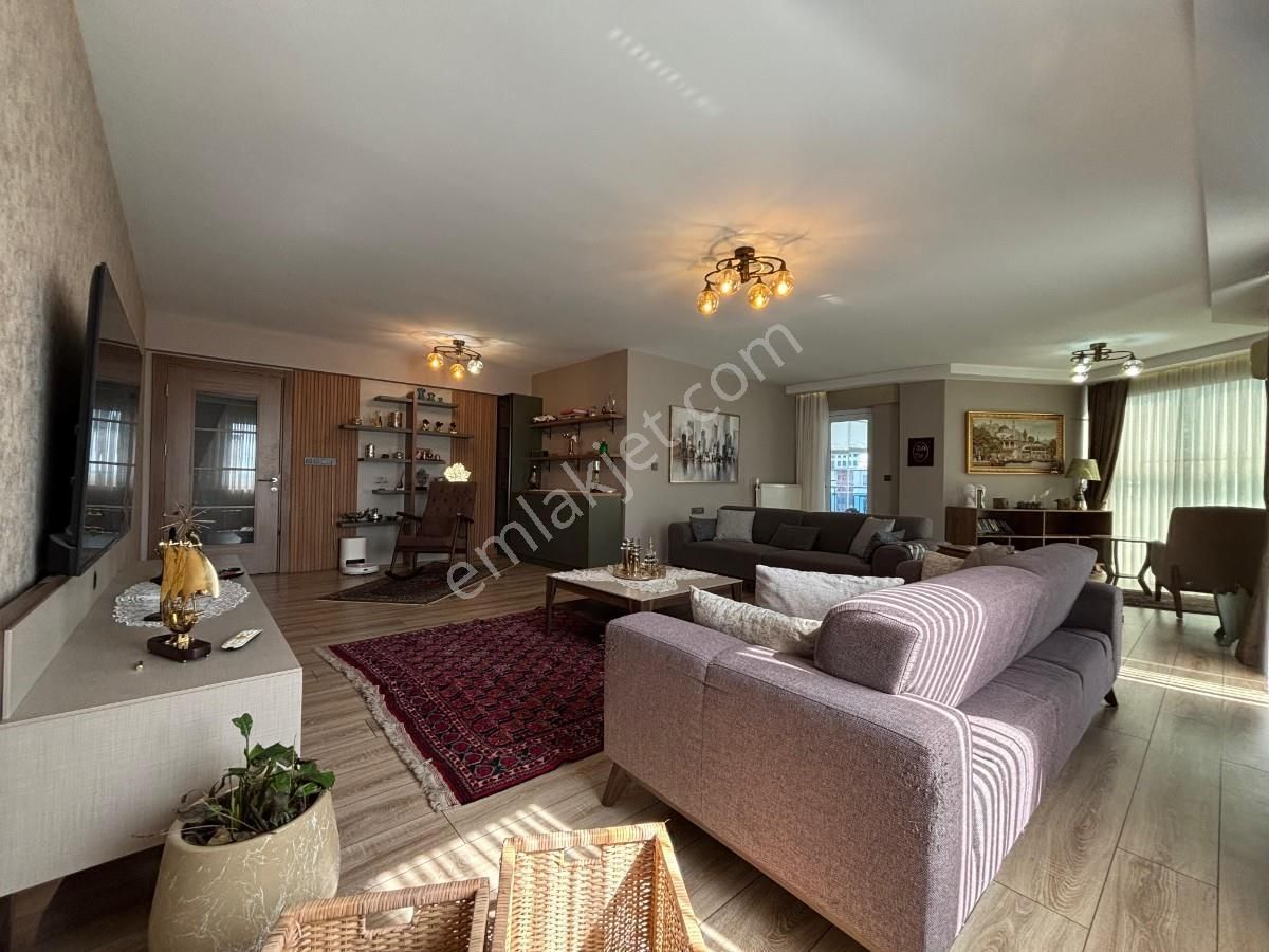 Aydın Efeler Girne Mahallesinde Satılık Geniş 3+1 Daire - Görsel 31