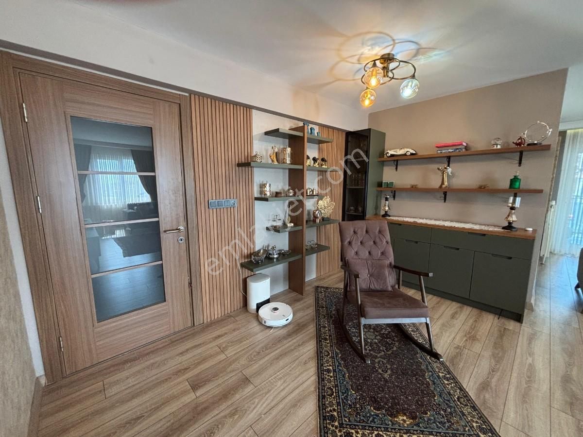 Aydın Efeler Girne Mahallesinde Satılık Geniş 3+1 Daire - Görsel 3