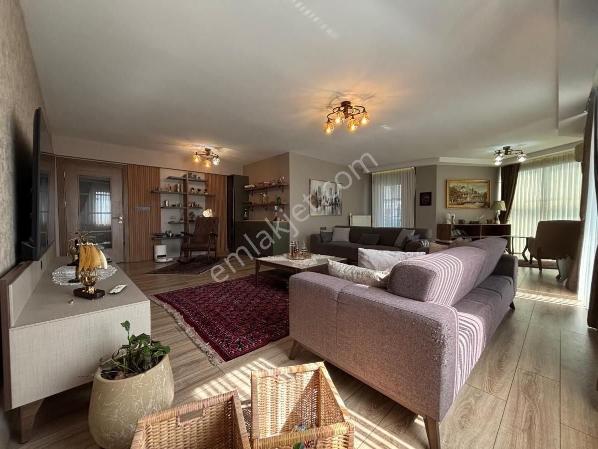 Aydın Efeler Girne Mahallesinde Satılık Geniş 3+1 Daire - Görsel 21