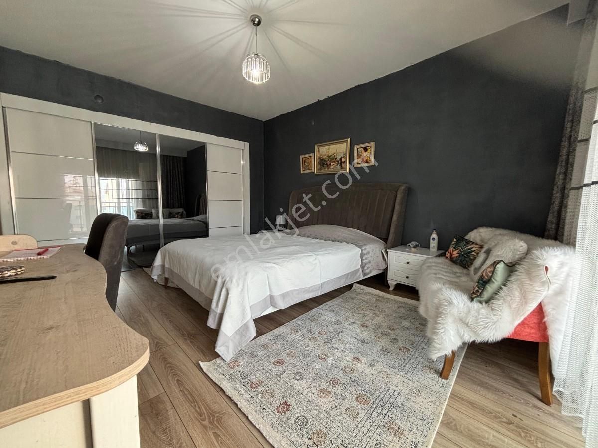 Aydın Efeler Girne Mahallesinde Satılık Geniş 3+1 Daire - Görsel 29