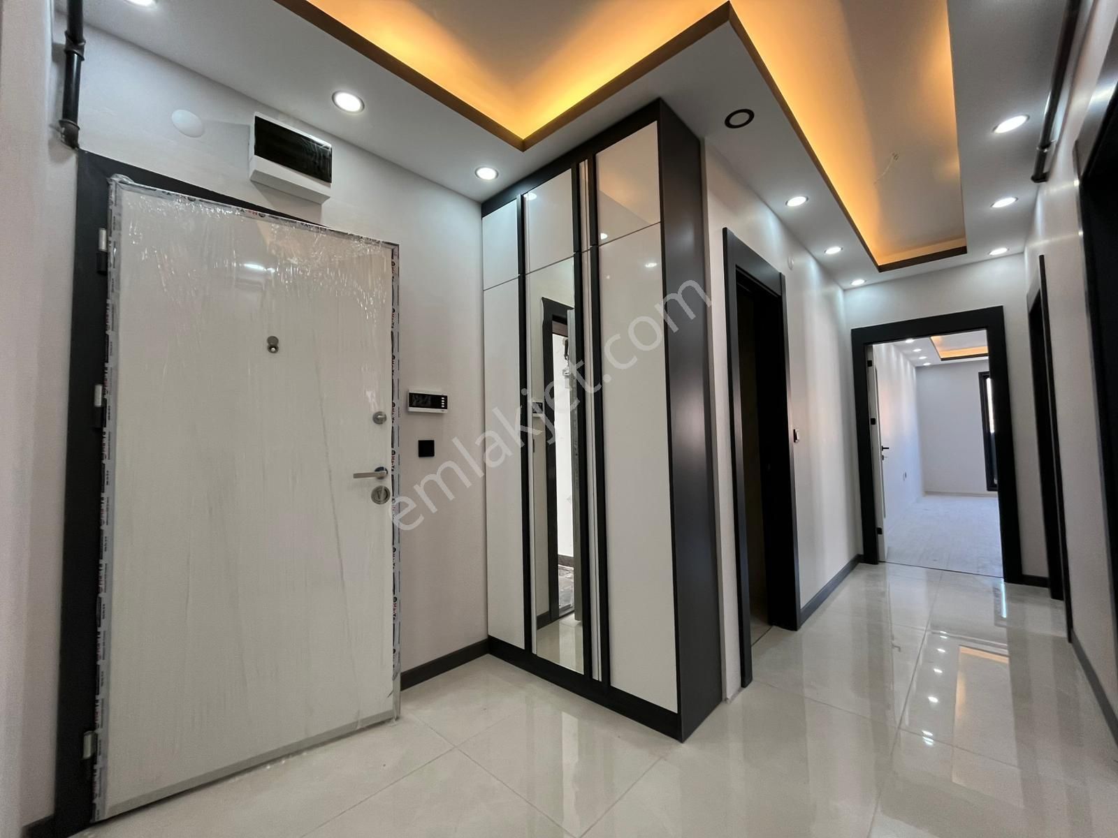 Bağlum Merkezi Lokasyonda 3+1 Sıfır Şık Yapılı Kiralık Daire - Görsel 20