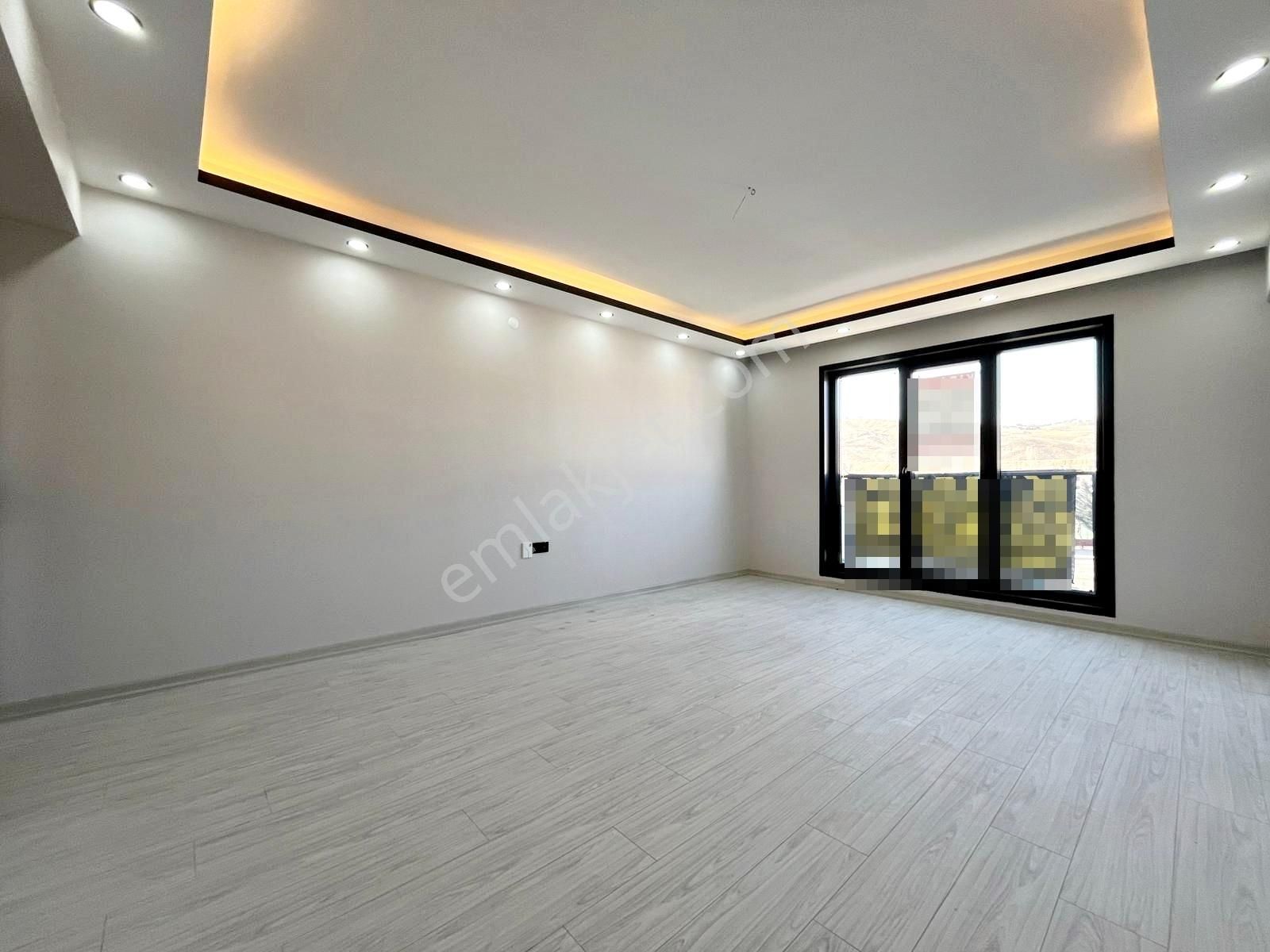 Bağlum Merkezi Lokasyonda 3+1 Sıfır Şık Yapılı Kiralık Daire - Görsel 3