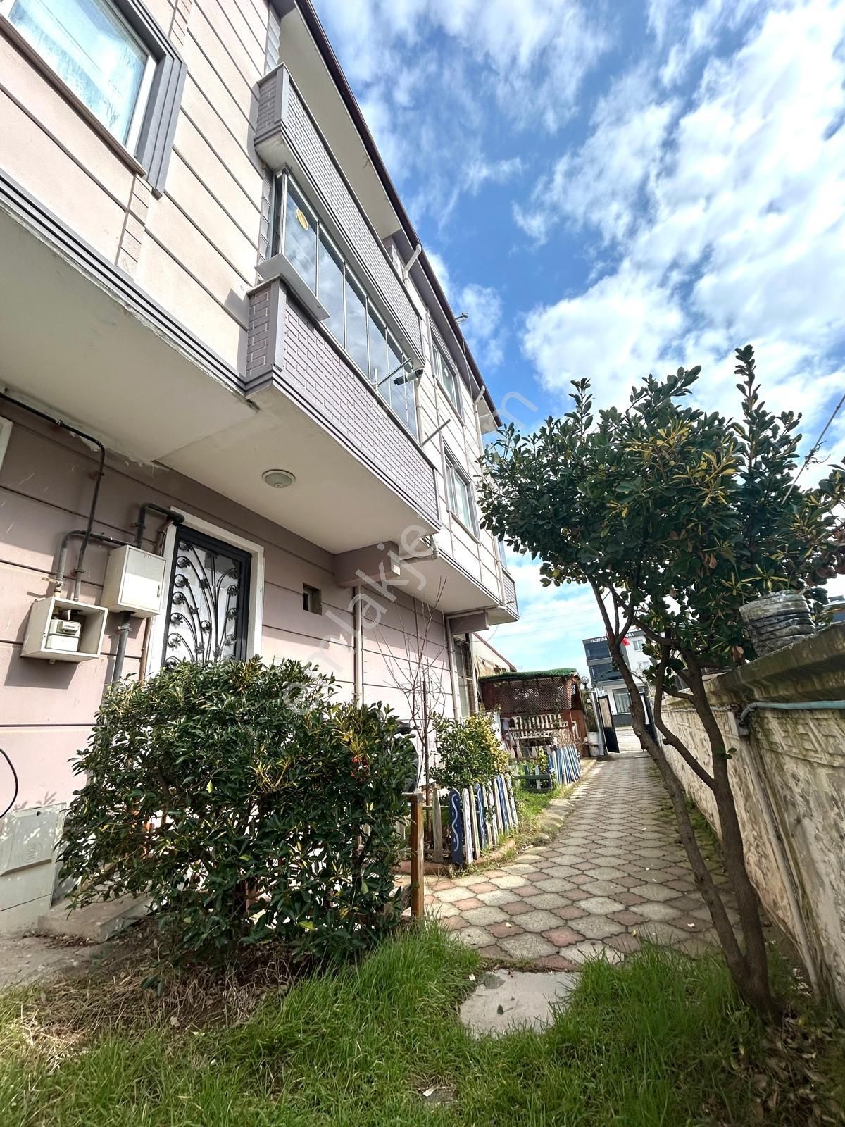 Karasu Yalıda 2+1 Oturum Ve Yatırıma Uygun Eşyalı Satılık Daire - Görsel 25