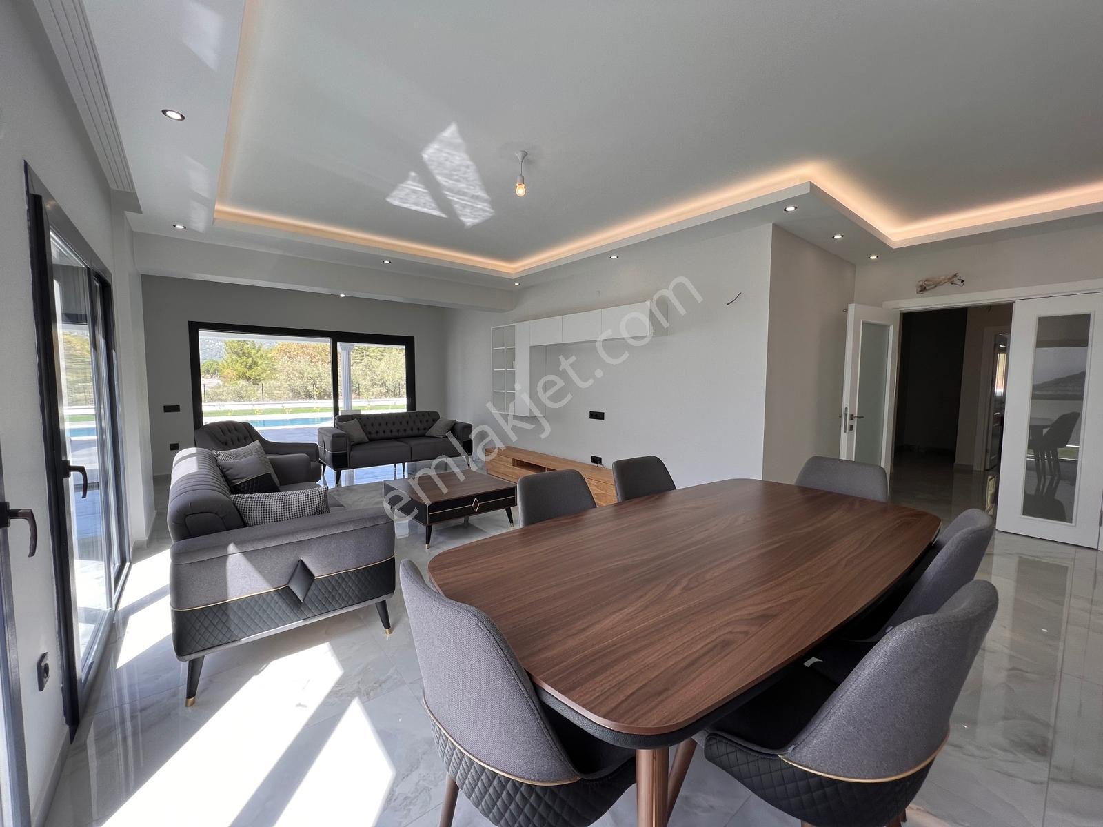 Fethiye Üzümlüde 1.097 M² Arsa İçinde 250 M² Tek Katlı Müstakil - Görsel 25