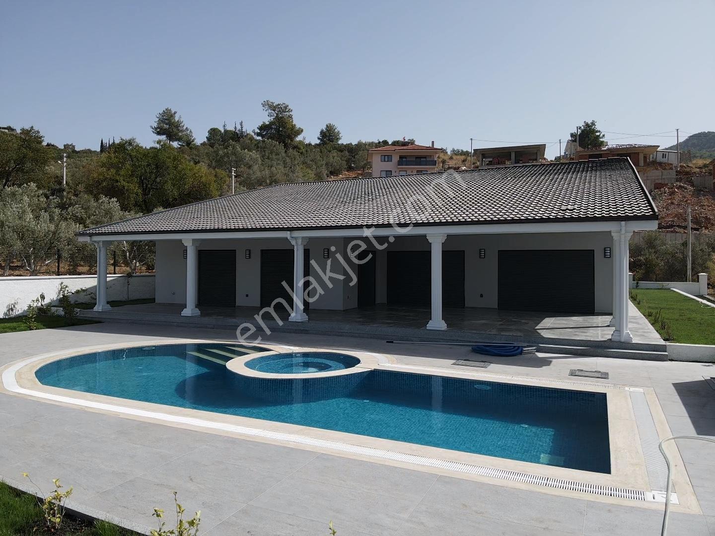 Fethiye Üzümlüde 1.097 M² Arsa İçinde 250 M² Tek Katlı Müstakil - Görsel 19