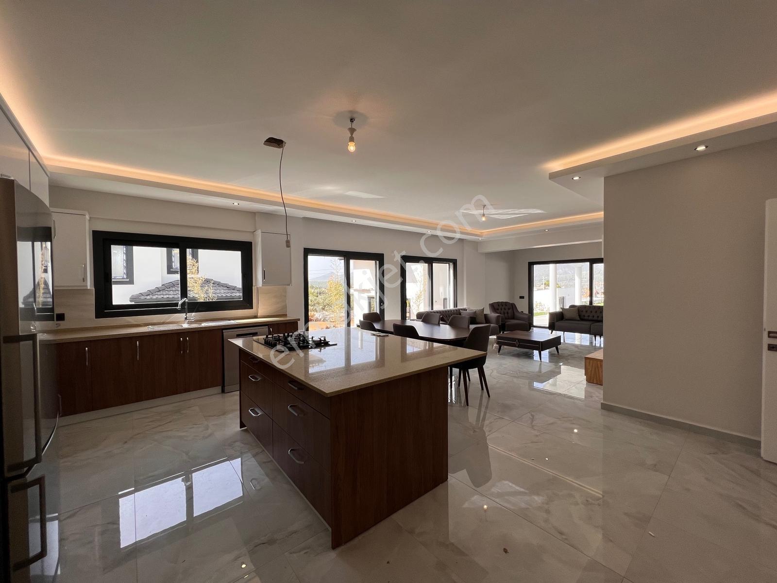 Fethiye Üzümlüde 1.097 M² Arsa İçinde 250 M² Tek Katlı Müstakil - Görsel 28
