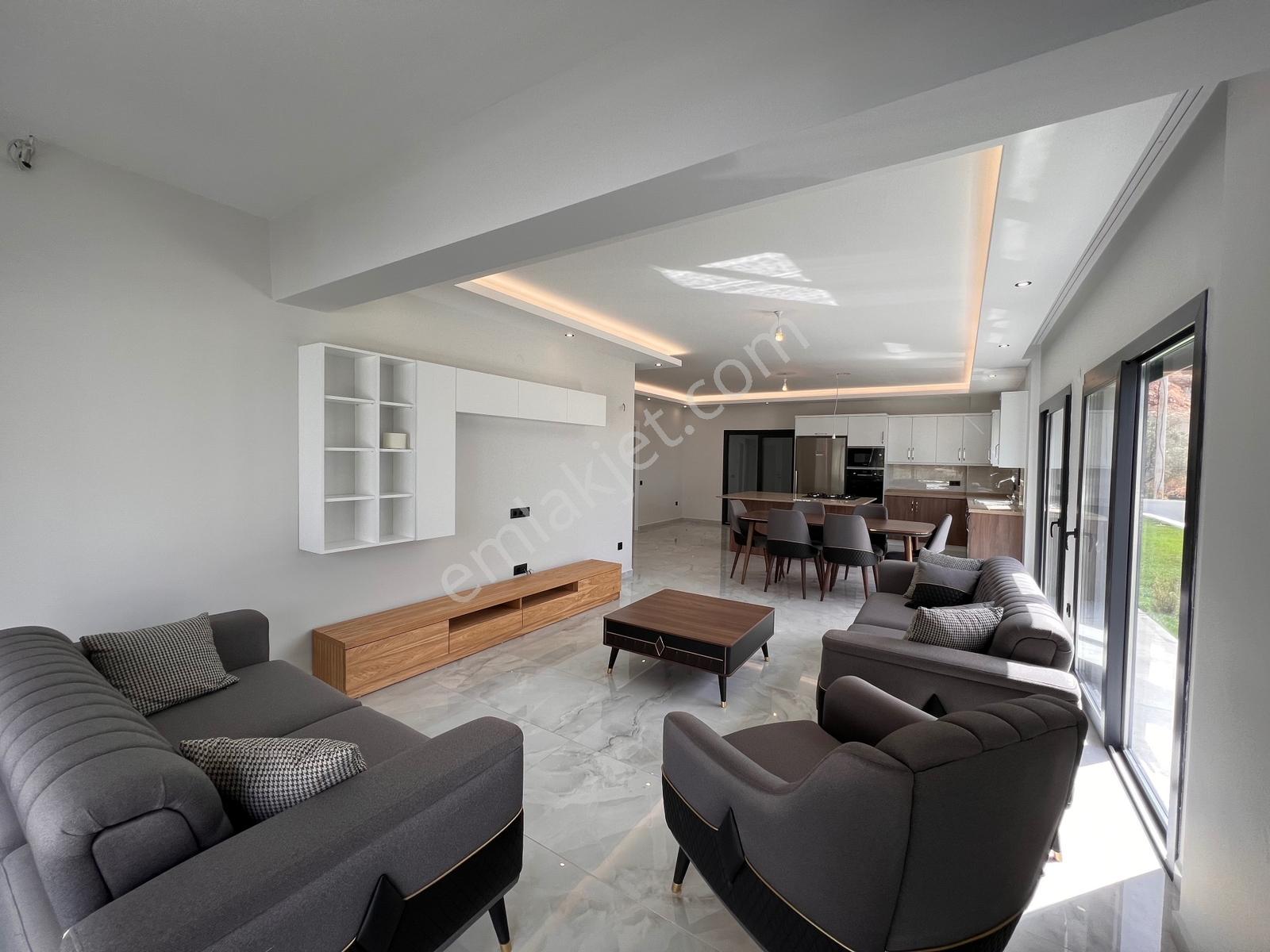 Fethiye Üzümlüde 1.097 M² Arsa İçinde 250 M² Tek Katlı Müstakil - Görsel 8