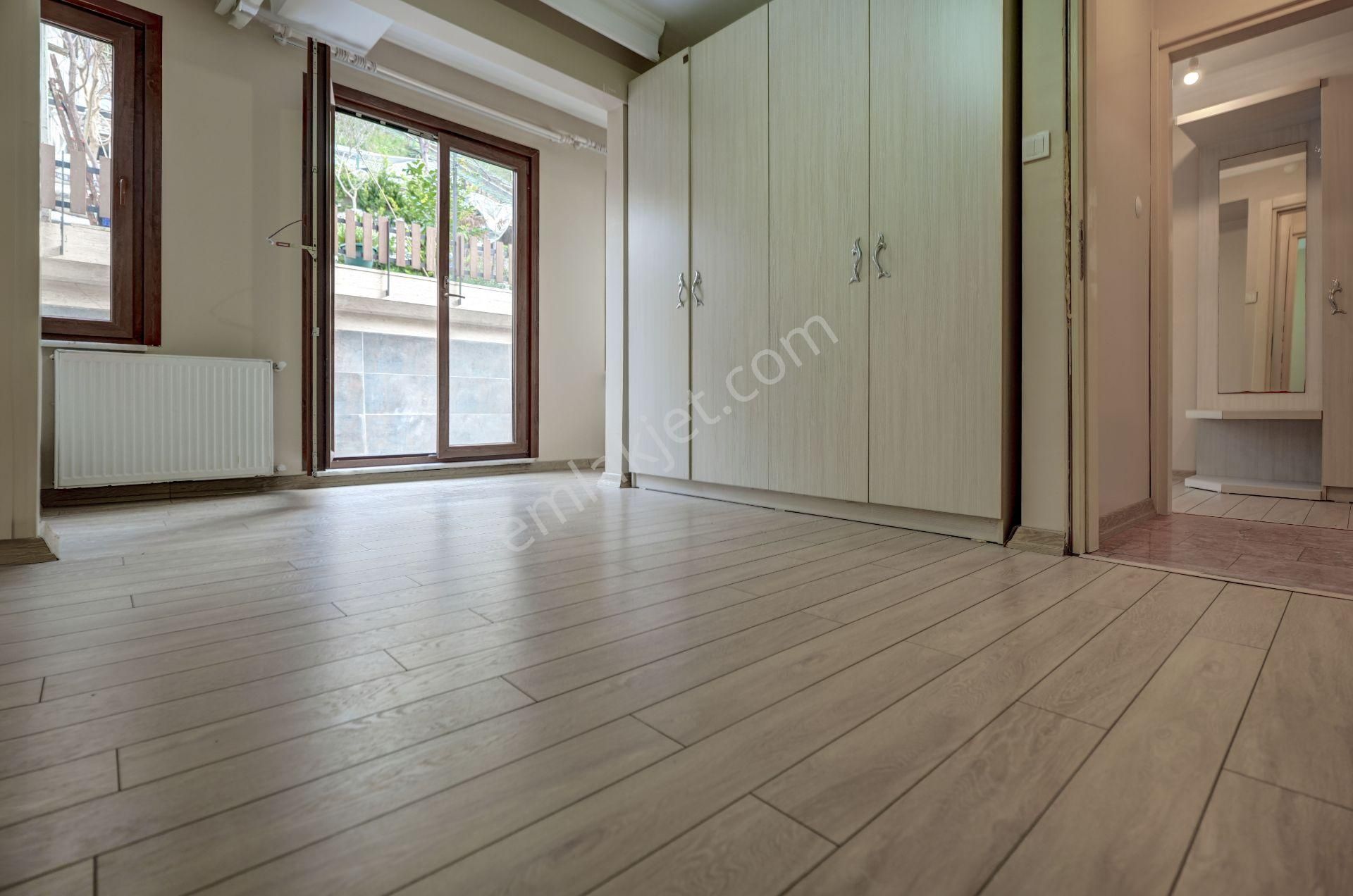 Remax Anı 'dan Beylerbeyi 'nde İçi Yenilenmiş 2+1 Kiralık Daire - Görsel 27
