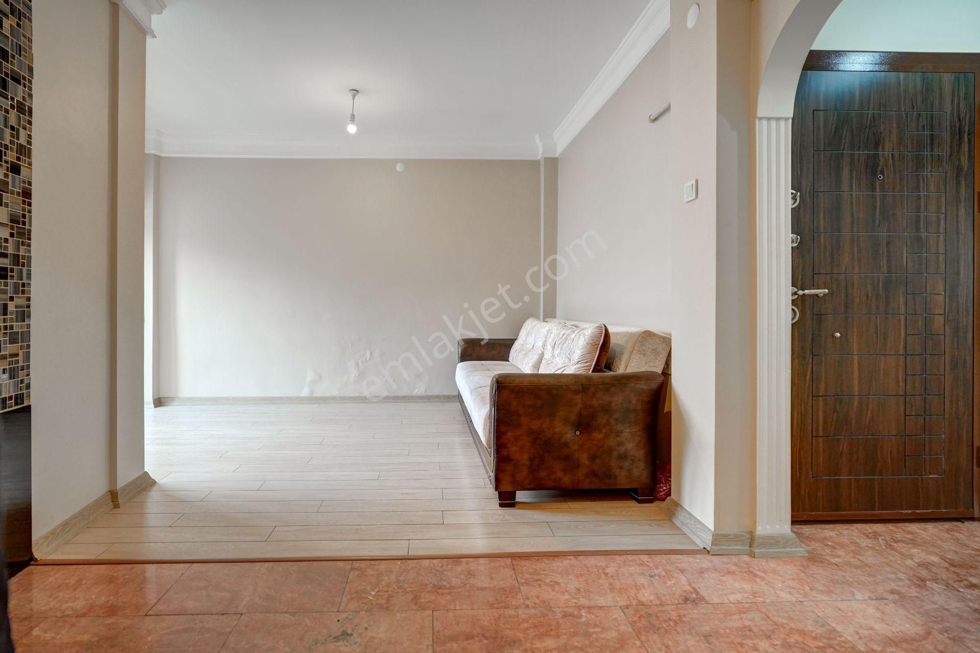 Remax Anı 'dan Beylerbeyi 'nde İçi Yenilenmiş 2+1 Kiralık Daire - Görsel 9