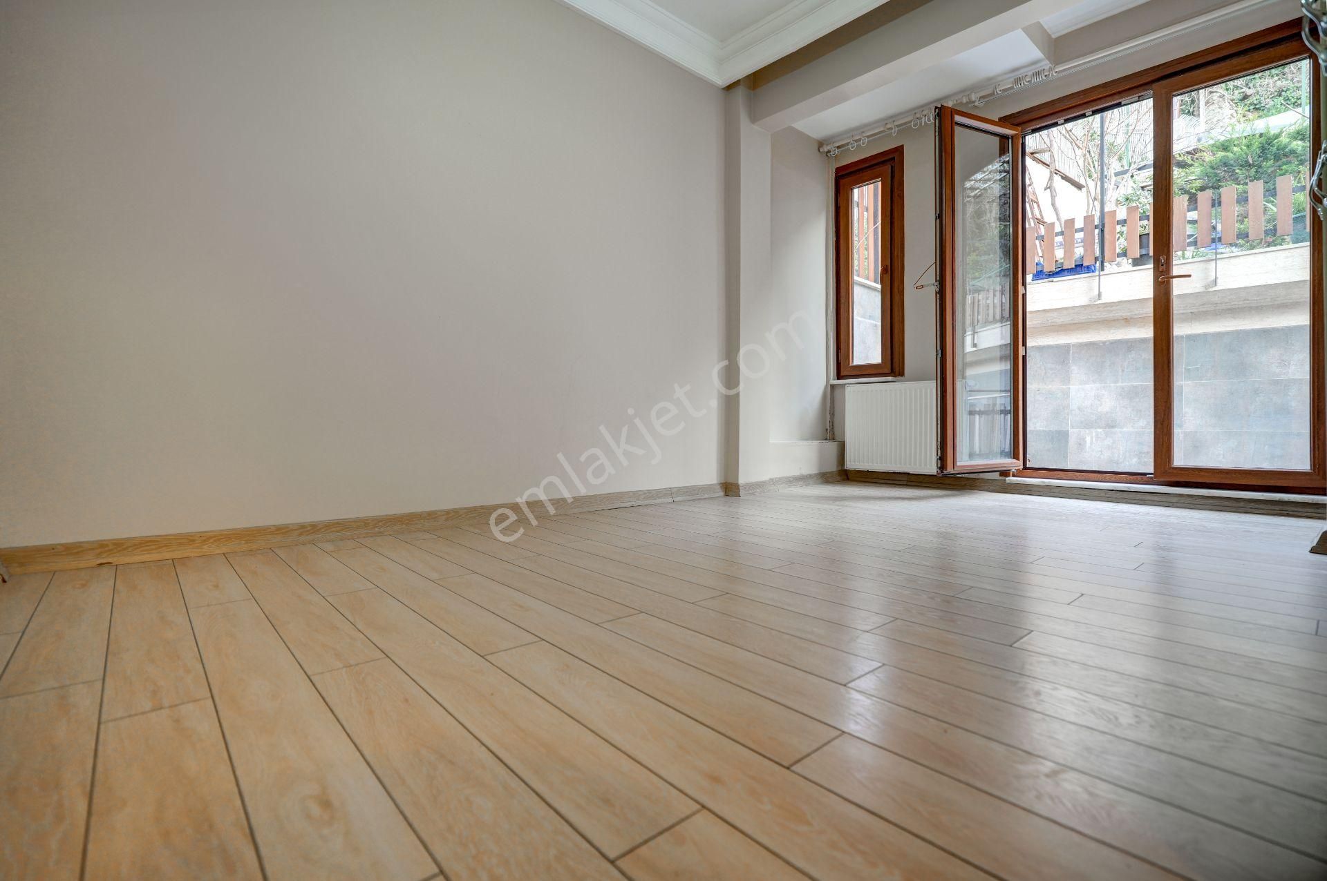 Remax Anı 'dan Beylerbeyi 'nde İçi Yenilenmiş 2+1 Kiralık Daire - Görsel 26