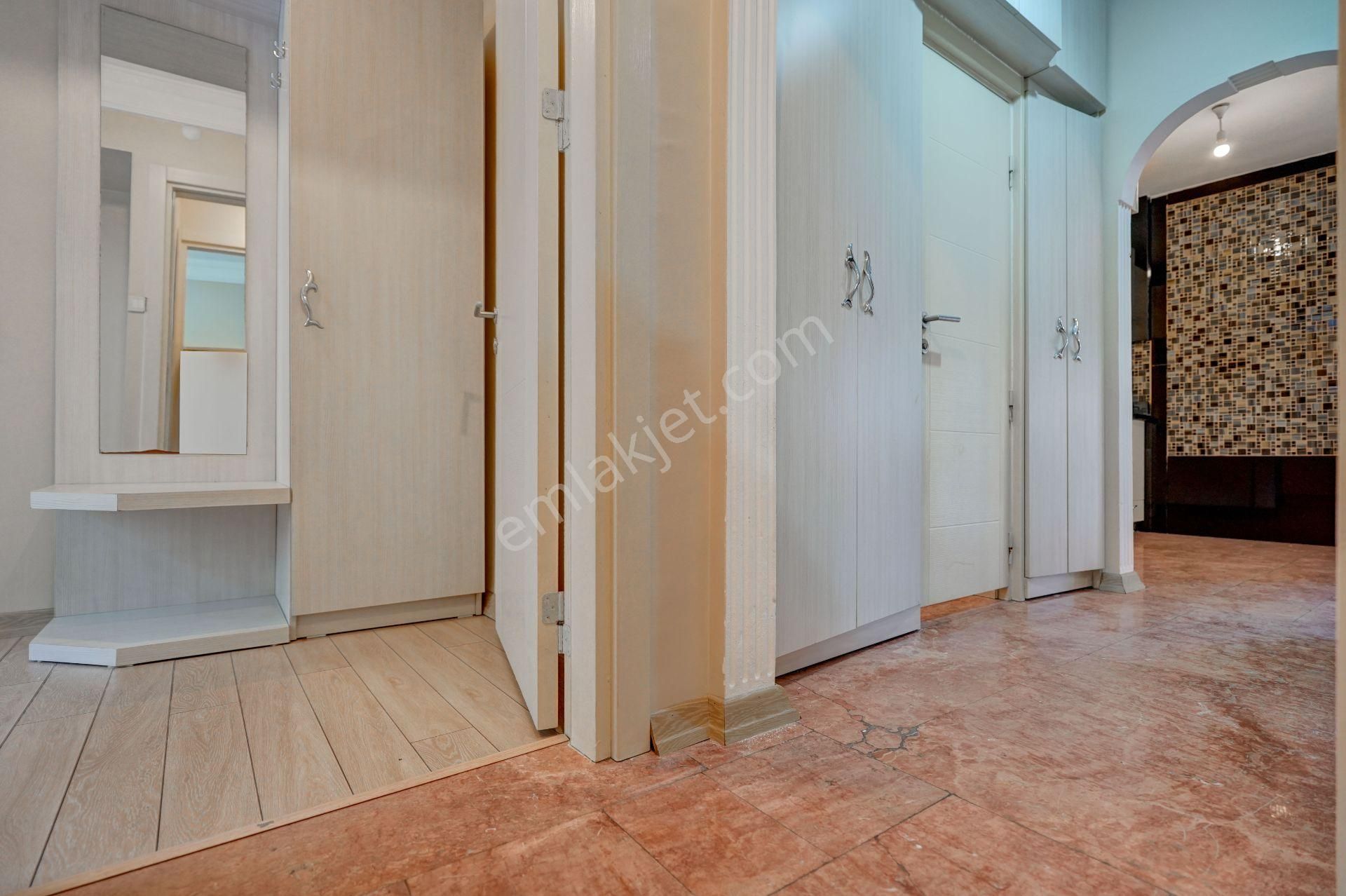 Remax Anı 'dan Beylerbeyi 'nde İçi Yenilenmiş 2+1 Kiralık Daire - Görsel 18