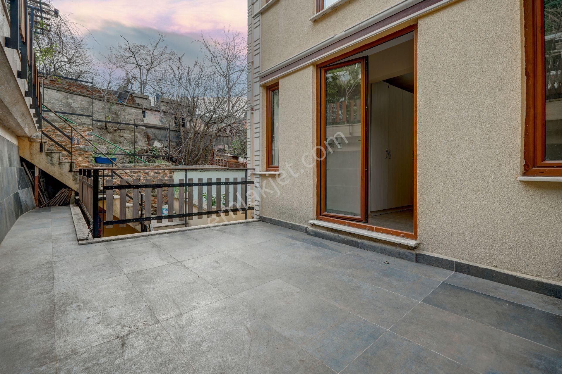 Remax Anı 'dan Beylerbeyi 'nde İçi Yenilenmiş 2+1 Kiralık Daire - Görsel 28