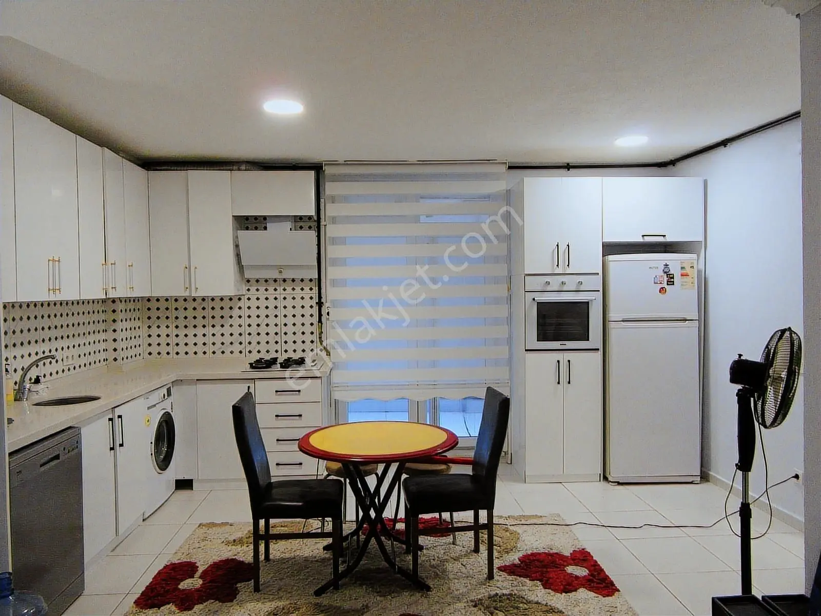 4.levent Emniyetevlerde 1+1 75m2 Eşyalı Satılık Daire - Görsel 3