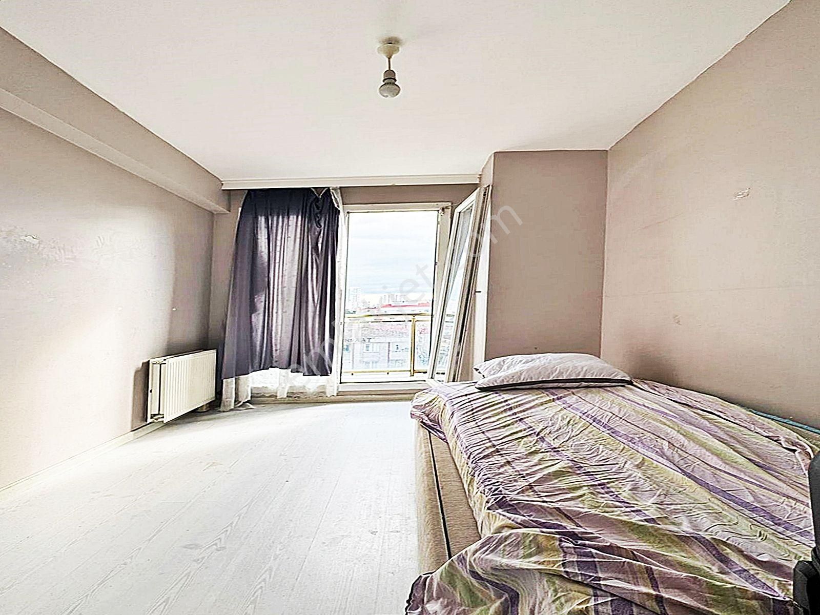 Metrobüse Yakın Konumda Kat Mülkiyetli Site İçi Ara Kat Daire - Görsel 15