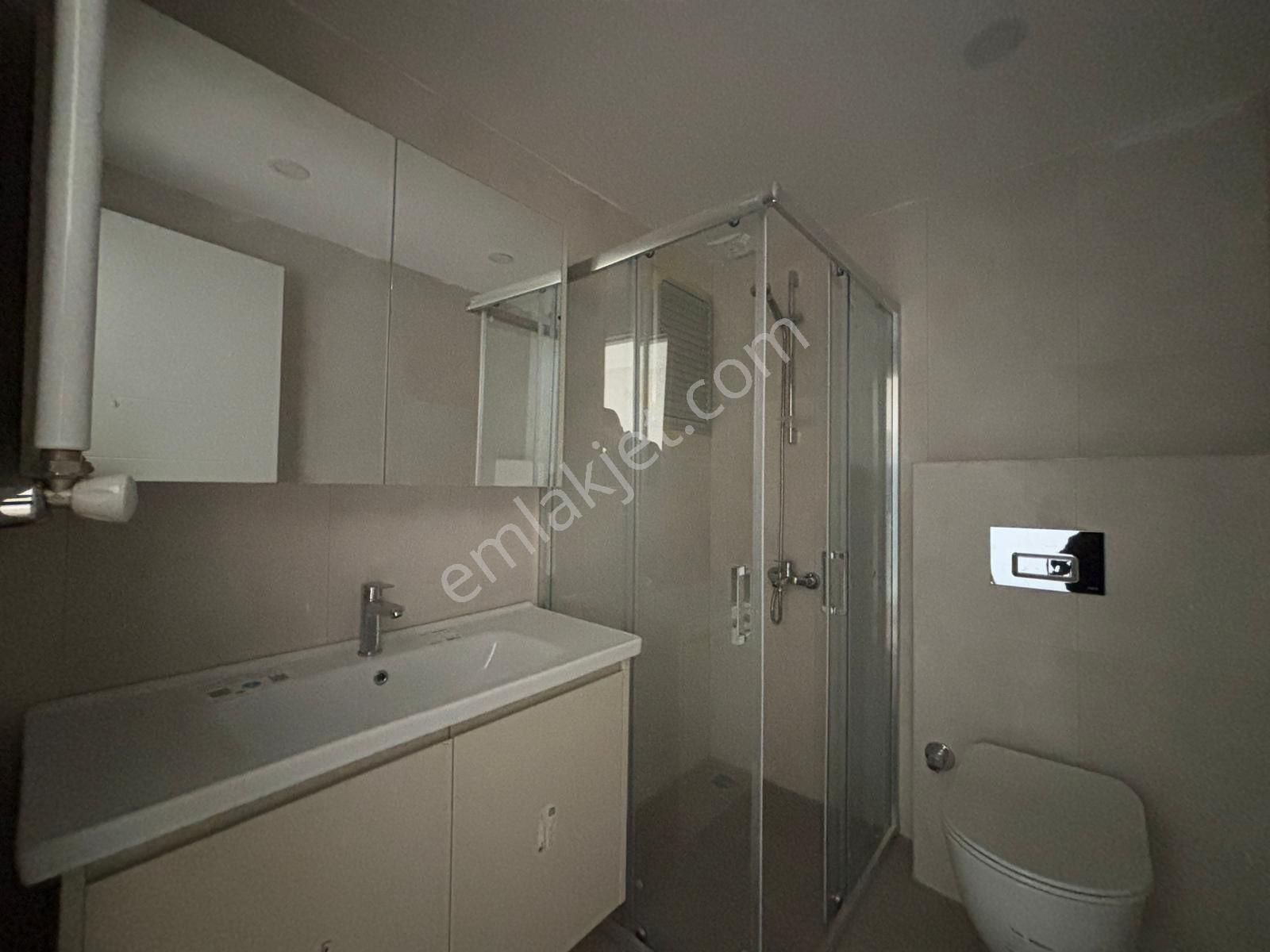 Alsancak Dünya Göz Yakını 3+1 Otoparklı Yeni Binada Kiralık Daire - Görsel 8