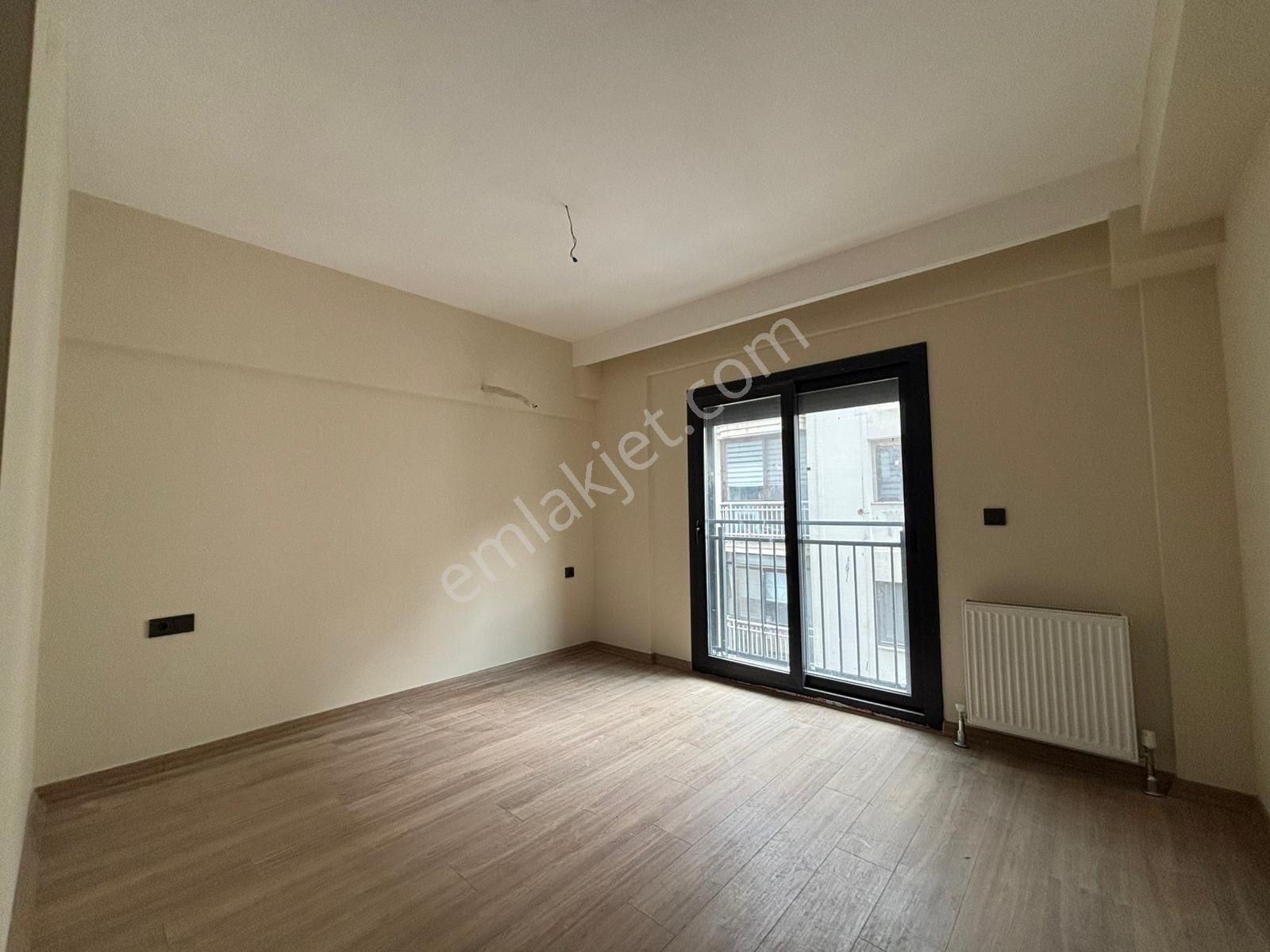 Alsancak Dünya Göz Yakını 3+1 Otoparklı Yeni Binada Kiralık Daire - Görsel 7