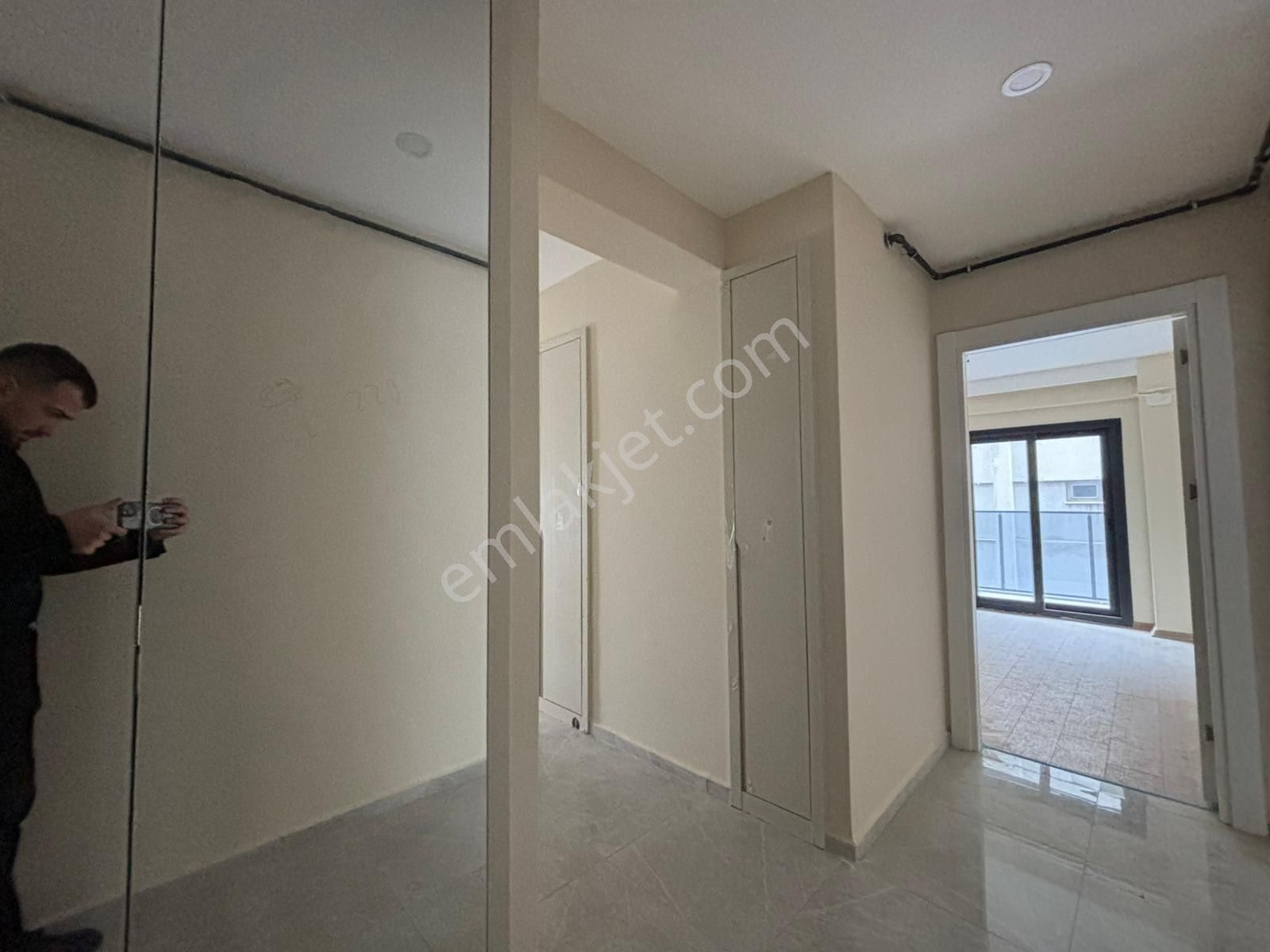 Alsancak Dünya Göz Yakını 3+1 Otoparklı Yeni Binada Kiralık Daire - Görsel 16