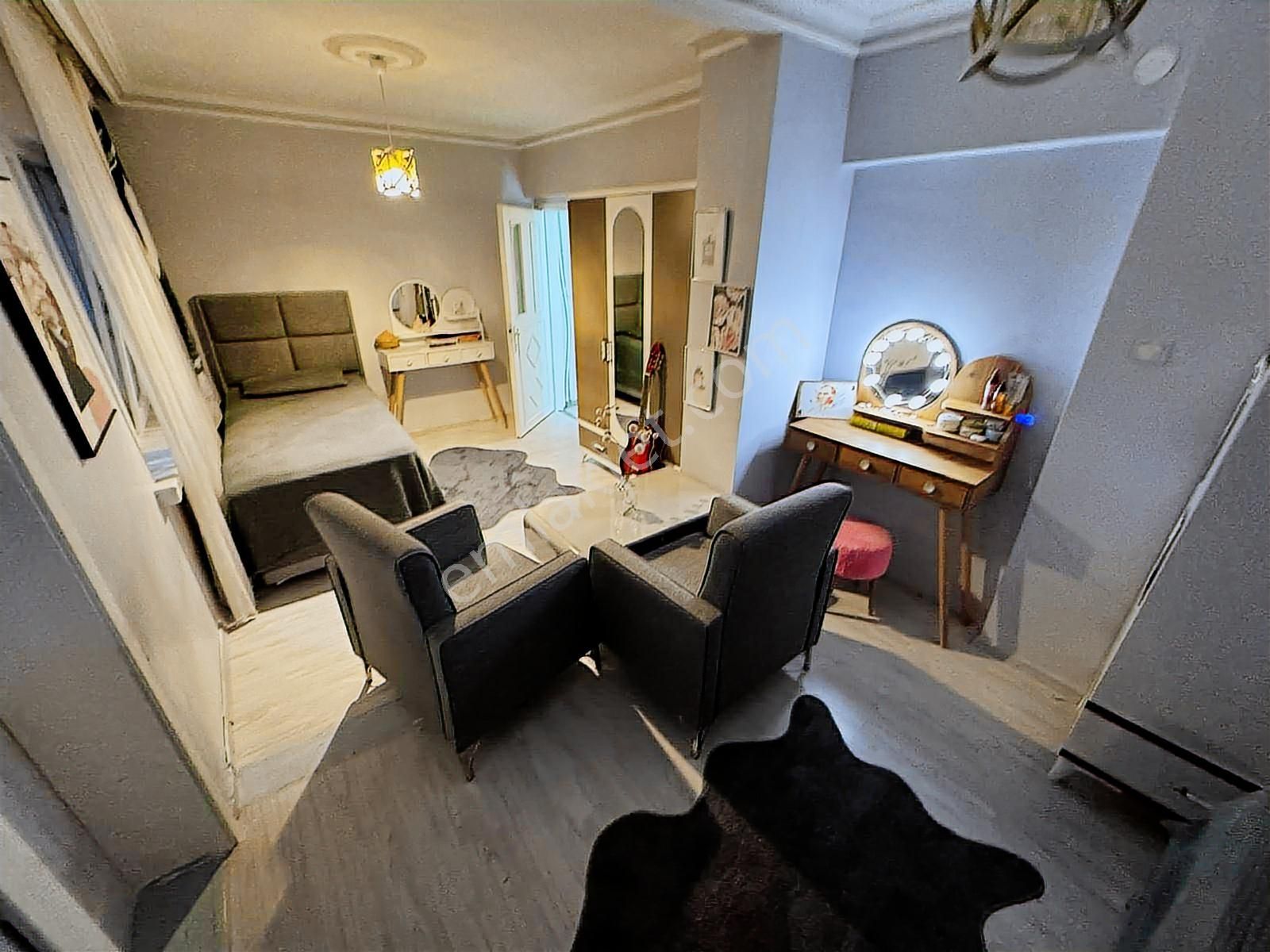 Pursaklarda Merkzi Konumda Göbekte 4+1 Full Yapılı İskanlı - Görsel 19