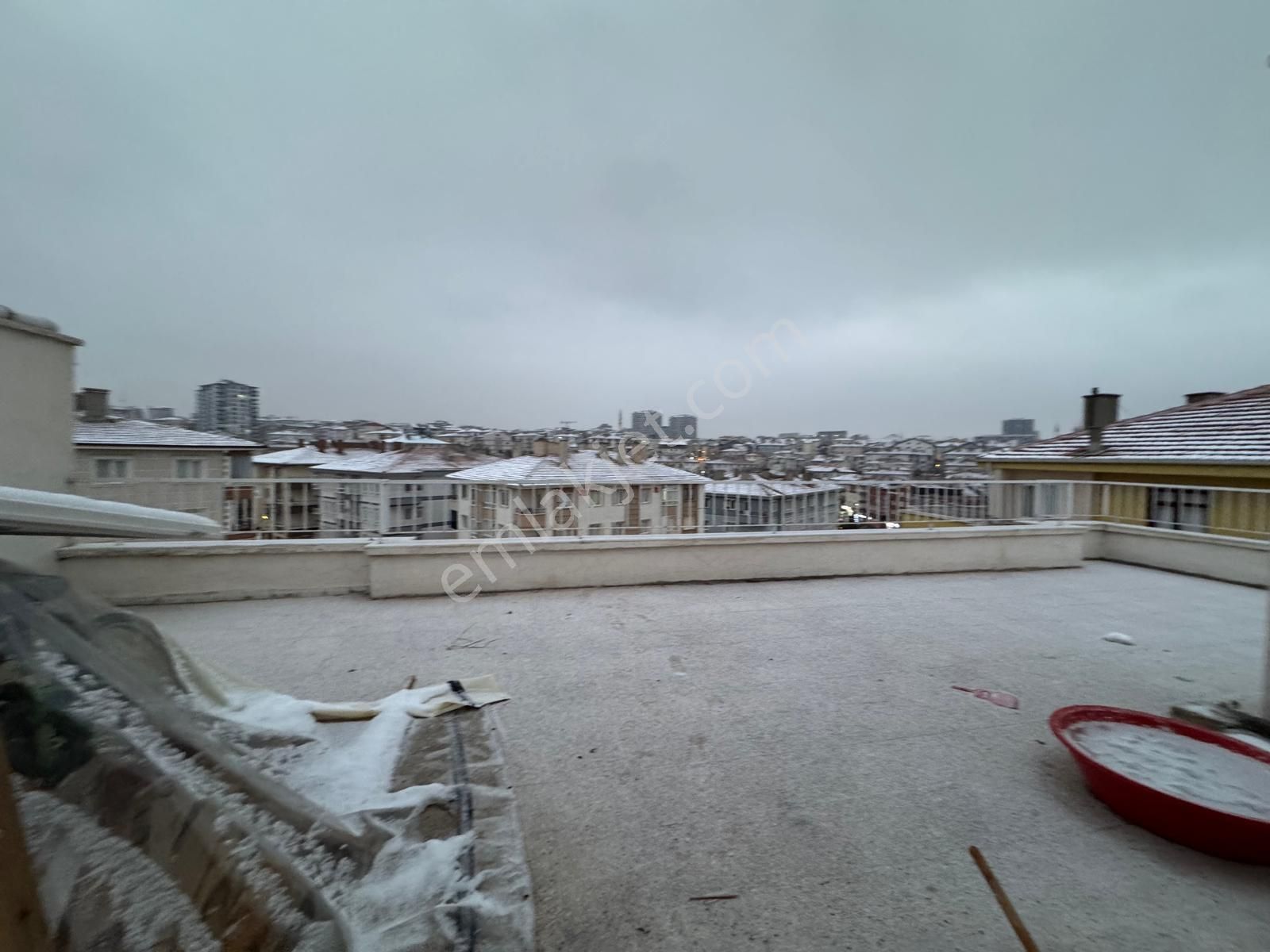 Pursaklarda Merkzi Konumda Göbekte 4+1 Full Yapılı İskanlı - Görsel 28