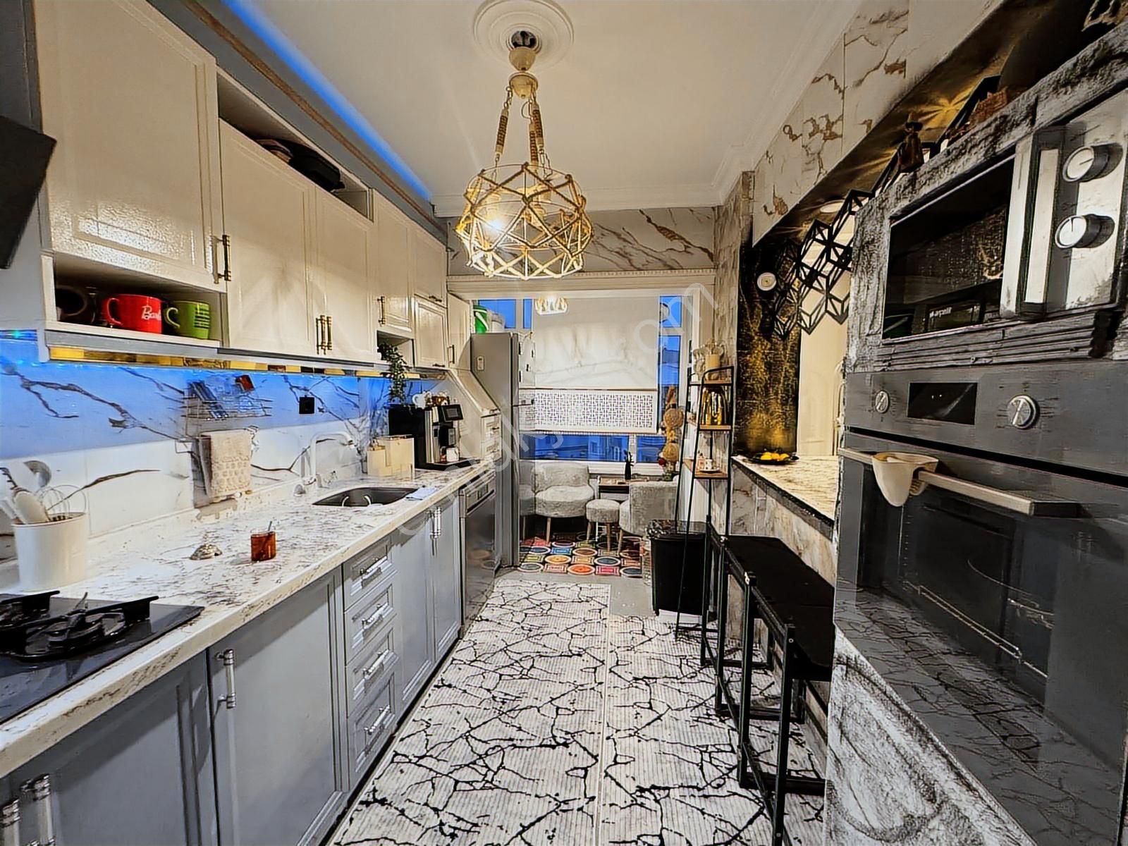 Pursaklarda Merkzi Konumda Göbekte 4+1 Full Yapılı İskanlı - Görsel 8