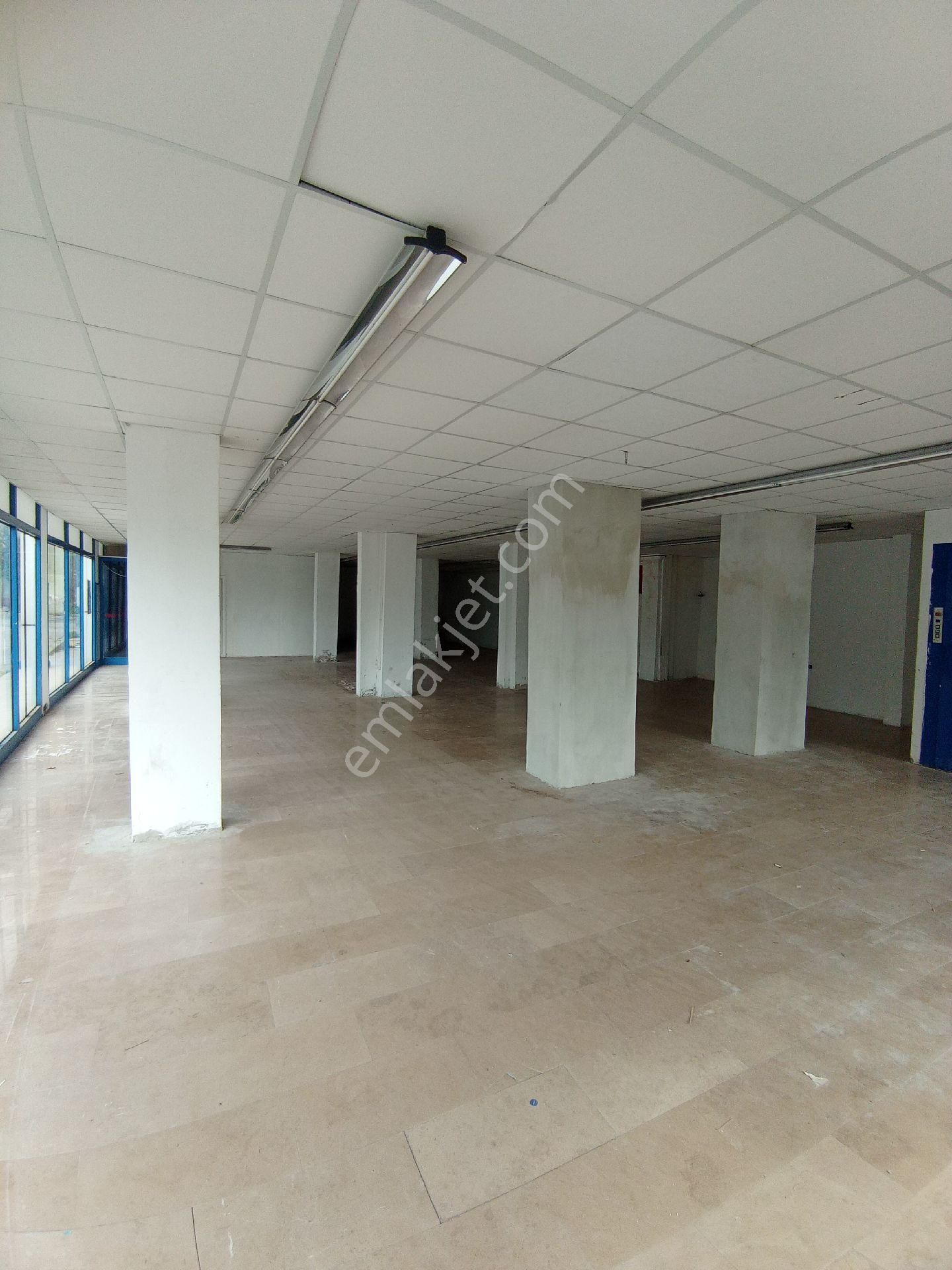 Artenew Gayrimenkul’denbayraklı Cengizhan Mahallesi’nde 400 M² Kiralık Dükkan - Görsel 7
