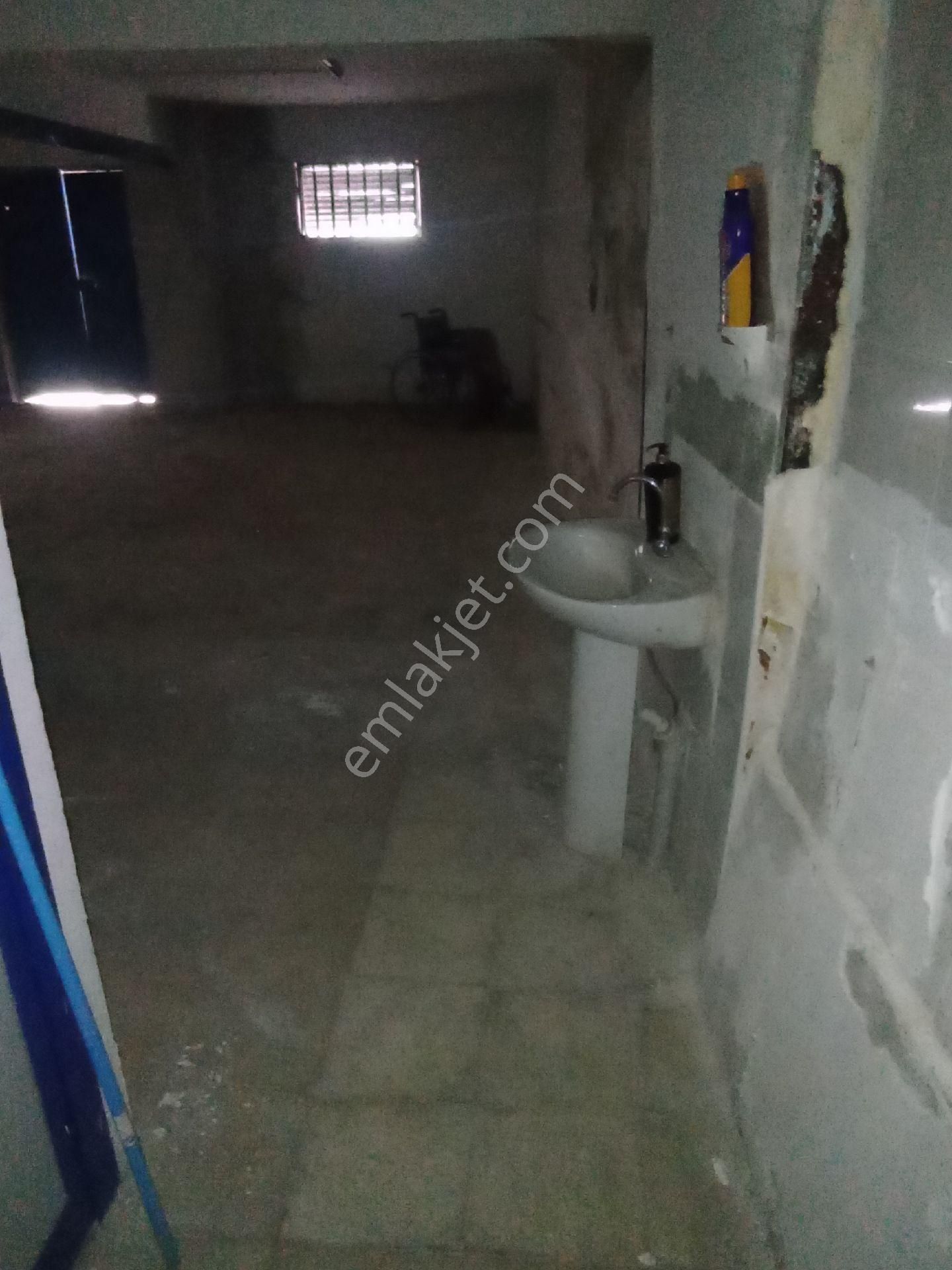 Artenew Gayrimenkul’denbayraklı Cengizhan Mahallesi’nde 400 M² Kiralık Dükkan - Görsel 12