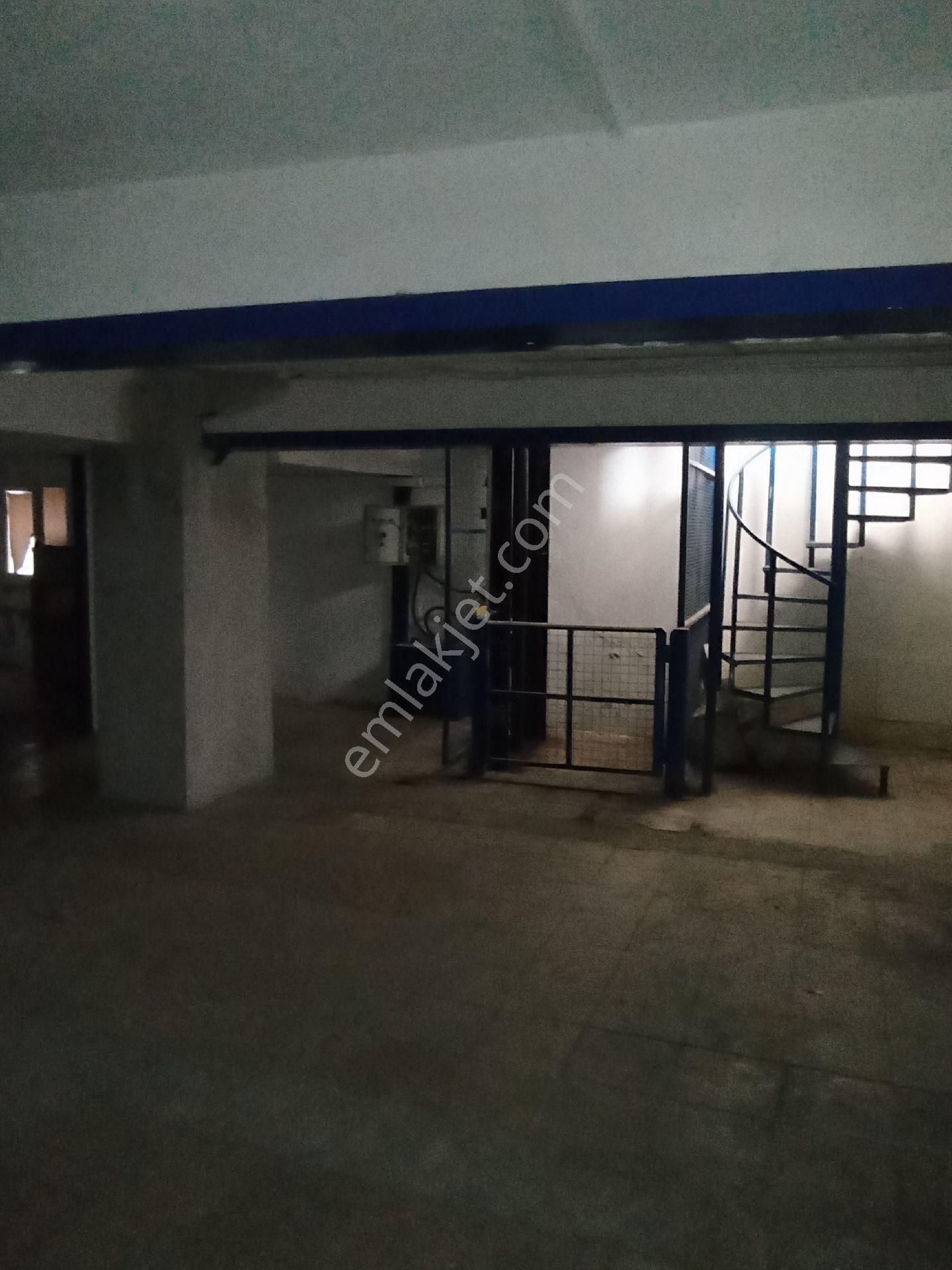 Artenew Gayrimenkul’denbayraklı Cengizhan Mahallesi’nde 400 M² Kiralık Dükkan - Görsel 9