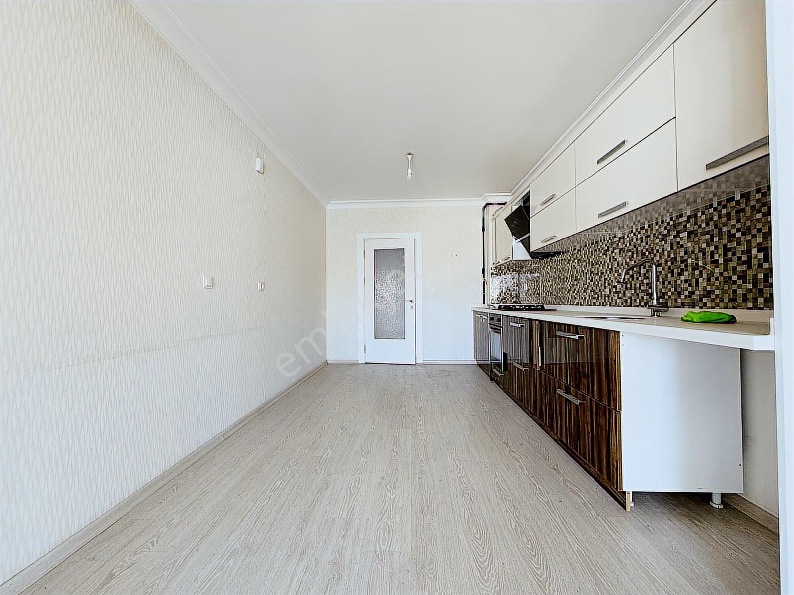 Engin Emlak'tan Site İçerisin'de Kök Tapu Kredi Limitsiz 3+1 - Görsel 3