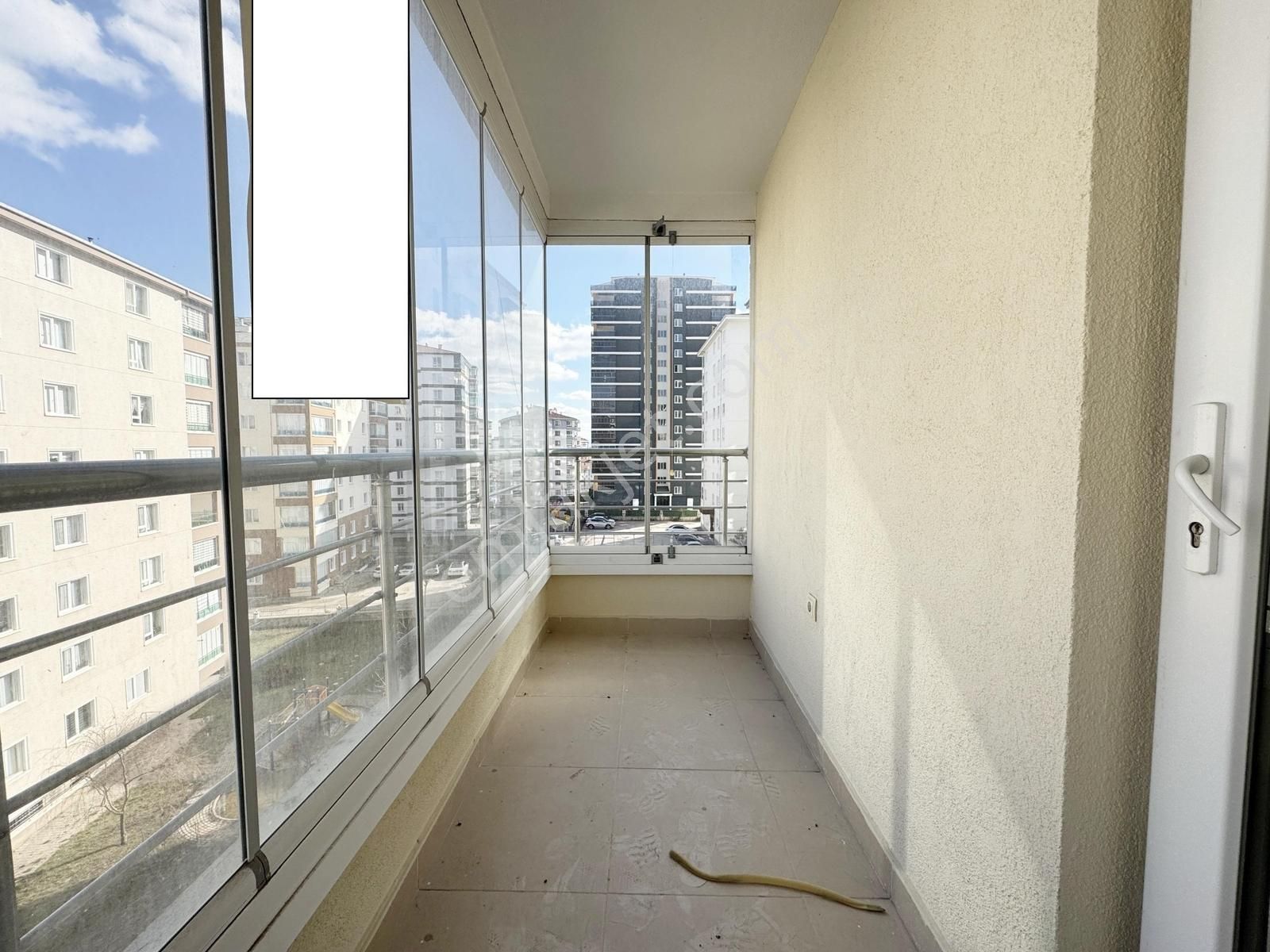 Engin Emlak'tan Site İçerisin'de Kök Tapu Kredi Limitsiz 3+1 - Görsel 8