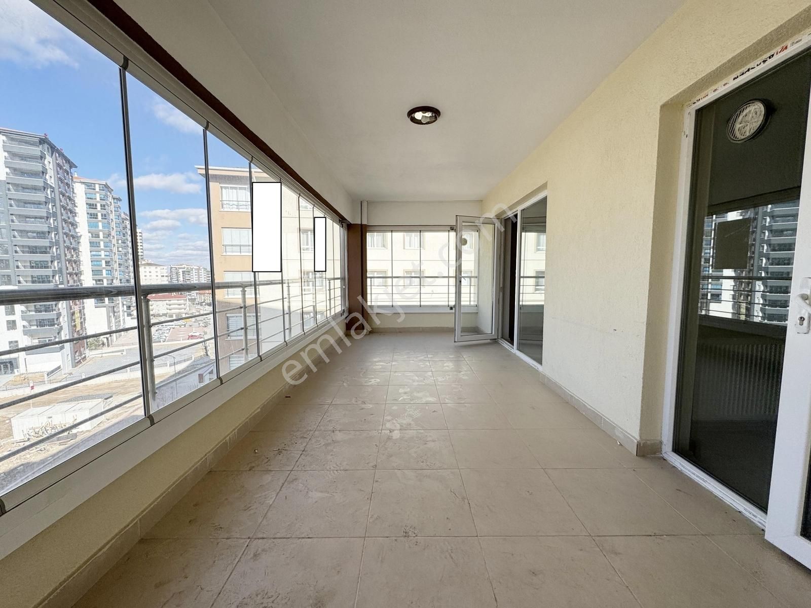 Engin Emlak'tan Site İçerisin'de Kök Tapu Kredi Limitsiz 3+1 - Görsel 4