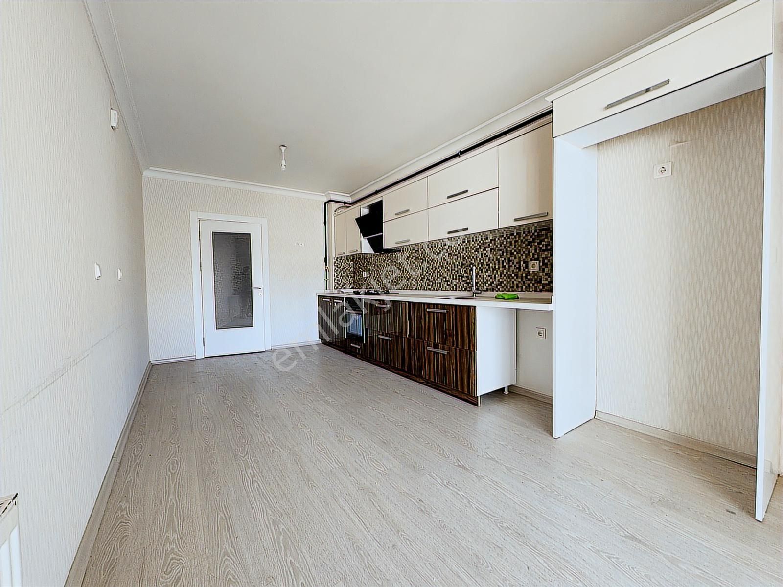 Engin Emlak'tan Site İçerisin'de Kök Tapu Kredi Limitsiz 3+1 - Görsel 2