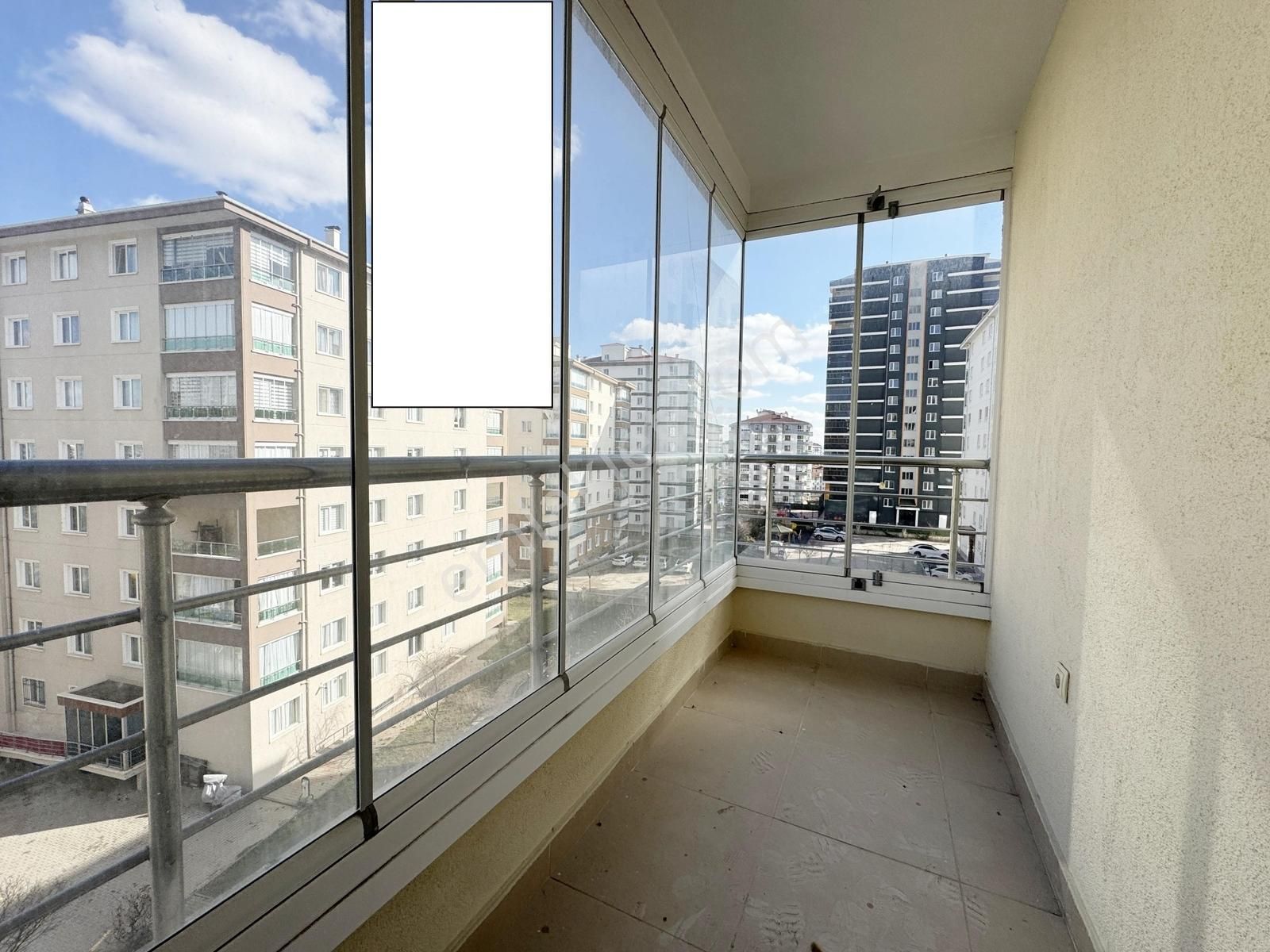 Engin Emlak'tan Site İçerisin'de Kök Tapu Kredi Limitsiz 3+1 - Görsel 32