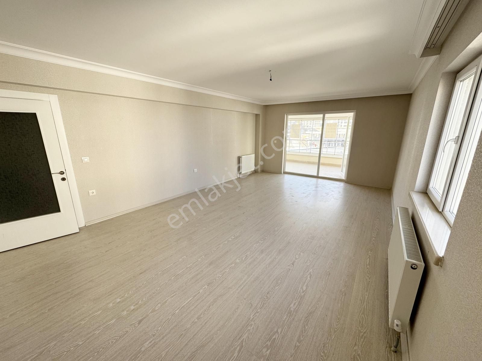 Engin Emlak'tan Site İçerisin'de Kök Tapu Kredi Limitsiz 3+1 - Görsel 14