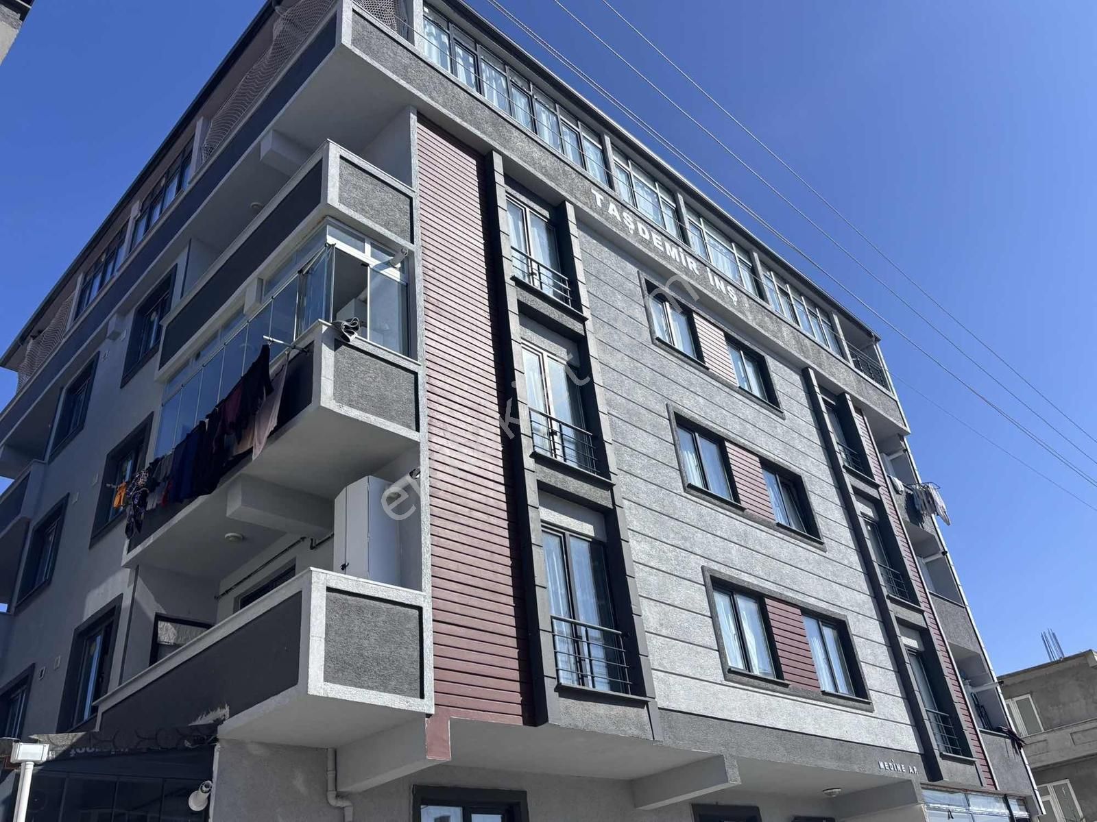 Fa Özbir'den Kapaklı'da Teraslı 3+1 Yüksek Giriş Kiralık Daire - Görsel 18