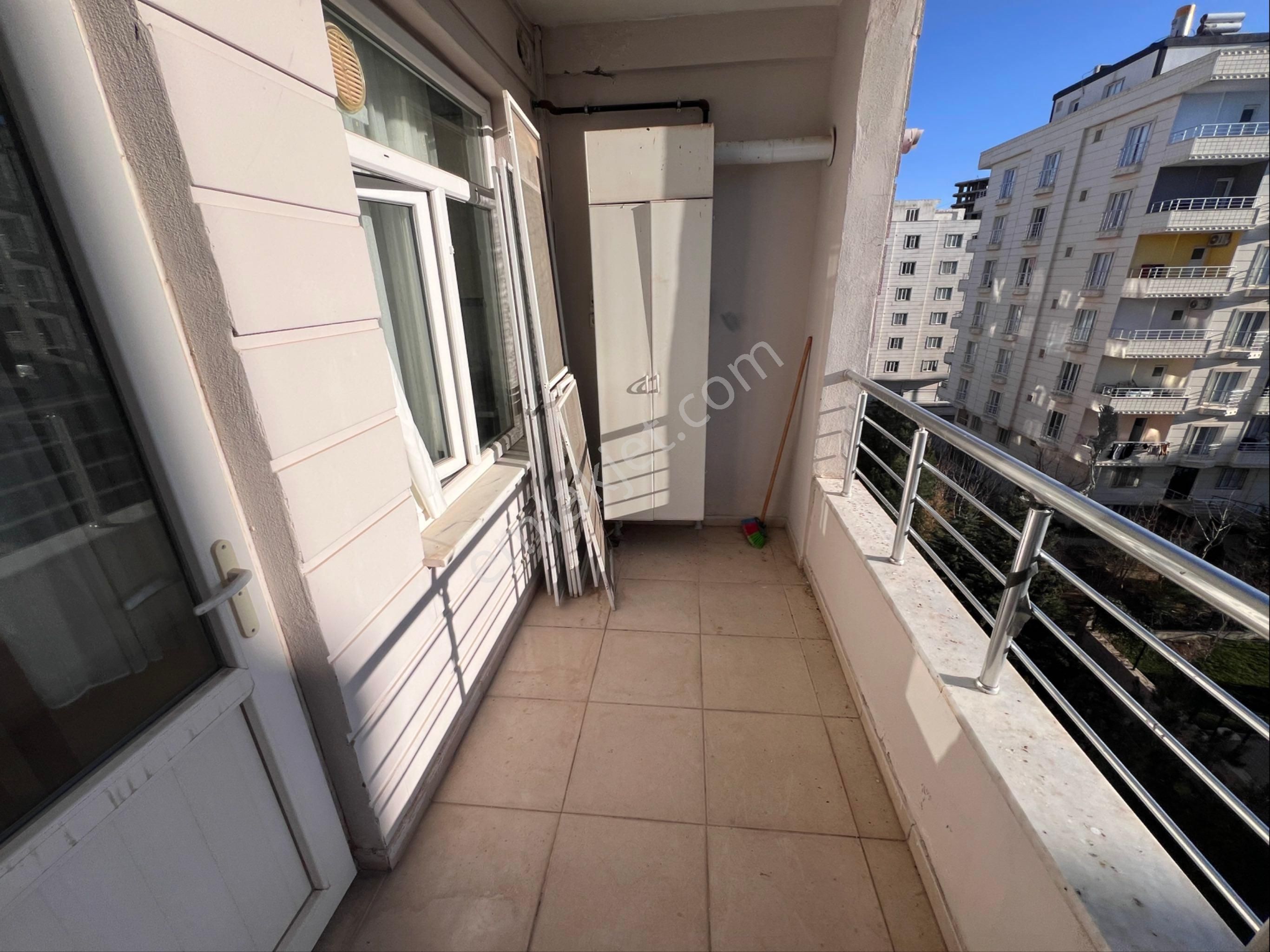 Murat Emlaktan Marsin Eğt.vearş.has.yanı Ara Kat 3+1 Dairemiz Satılıktır - Görsel 12