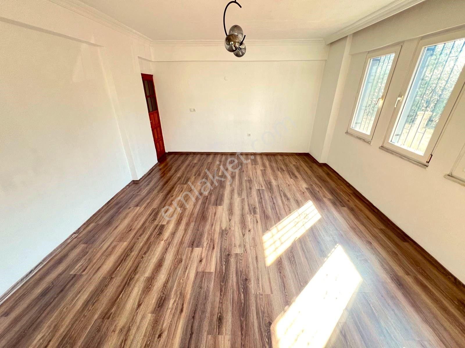 Goldhouse Dan Kiralık Babataşın Da Eşyasız Geniş 3+1 Daire