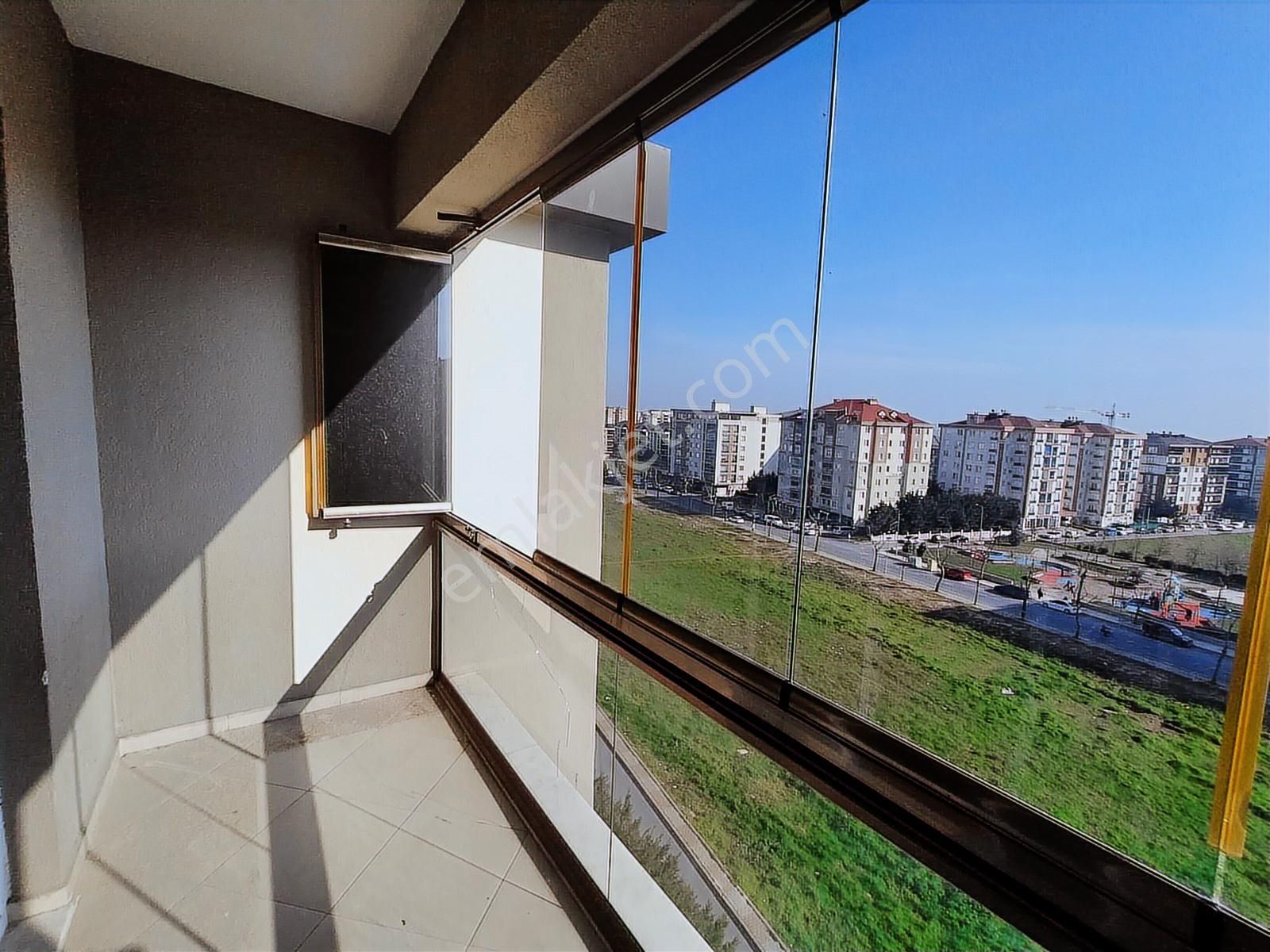 Beylikdüzü Osmanlı Caddesi Sağlam Park Evleri 2+1 Kiralık Daire - Görsel 6