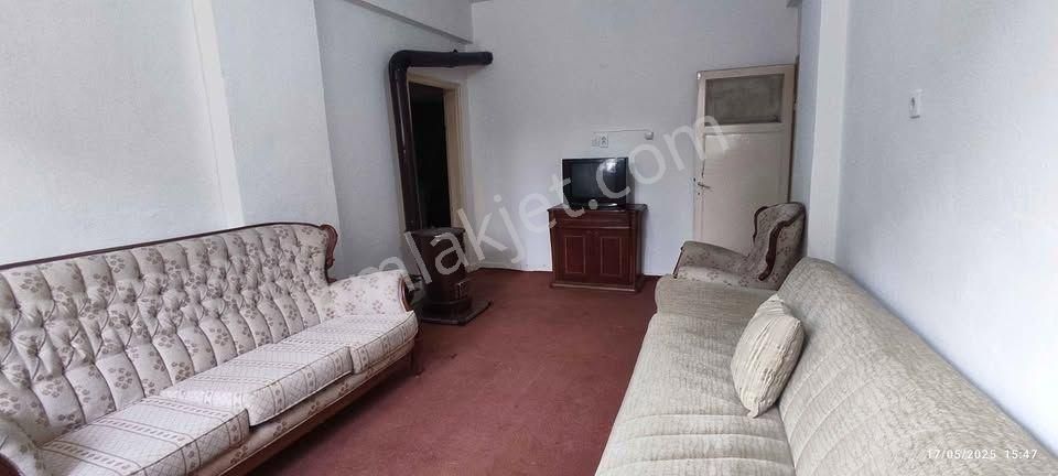 Aydınlıkevler Mahallesi Satılık 3+1 Fırsat Daire - Görsel 2