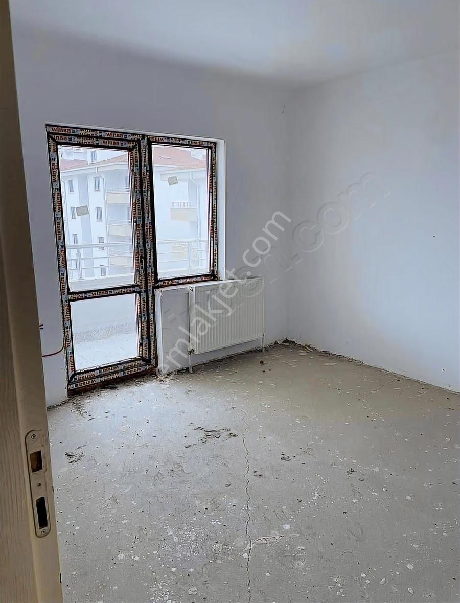 Tapulu Oturum Başlamış Sitede Geniş Daire - Görsel 10