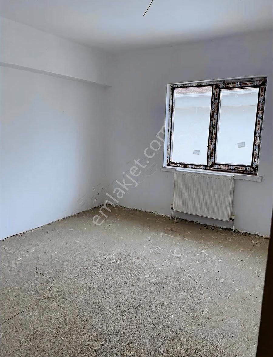 Tapulu Oturum Başlamış Sitede Geniş Daire - Görsel 9