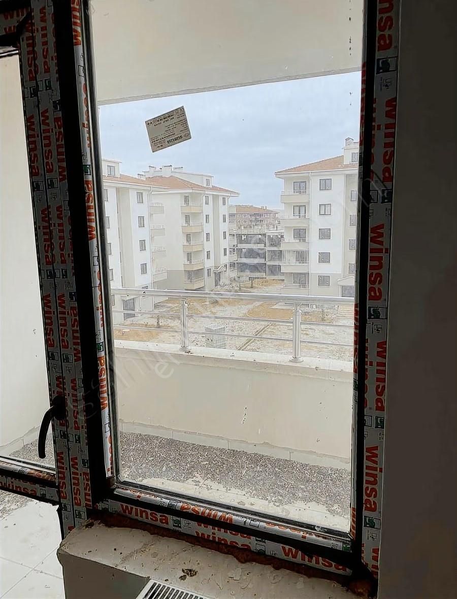 Tapulu Oturum Başlamış Sitede Geniş Daire - Görsel 2