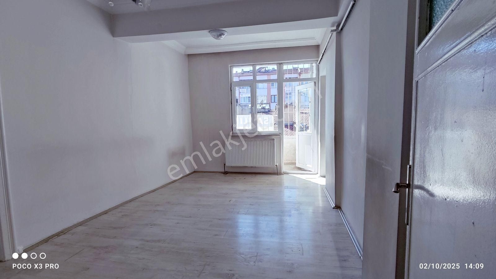 Küçük Mustafa Mah. Satılık 3+1 Yapılı Daire - Görsel 2