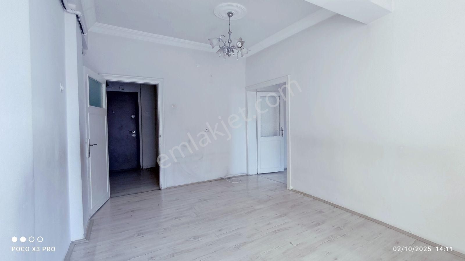 Küçük Mustafa Mah. Satılık 3+1 Yapılı Daire - Görsel 9