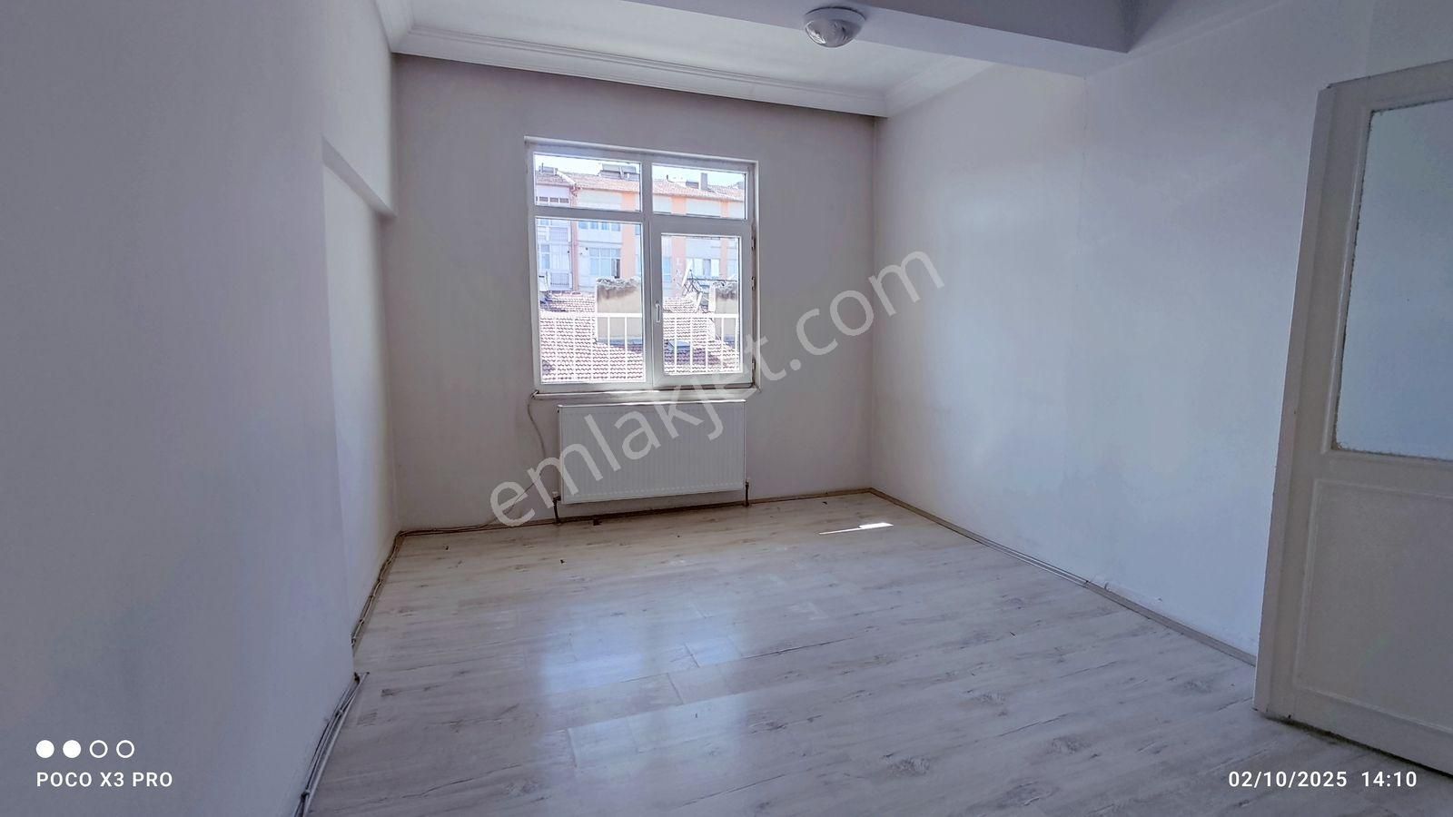 Küçük Mustafa Mah. Satılık 3+1 Yapılı Daire