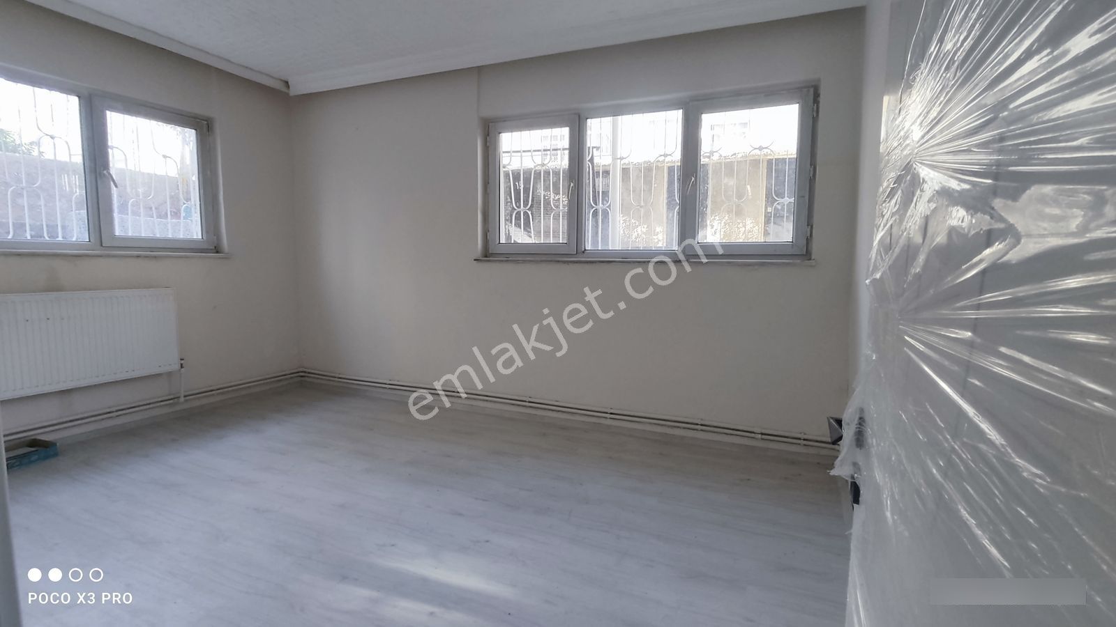 Fevziçakmak Mah. 3+1 İçi Sıfır Yapılı Yarı Bordum Daire - Görsel 2