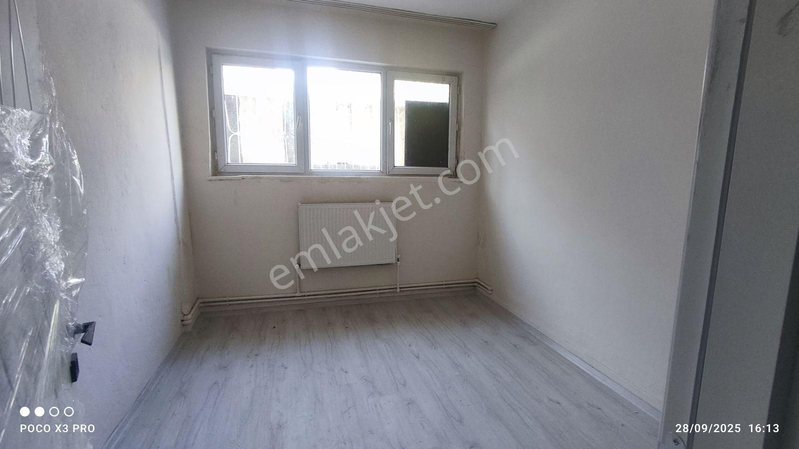 Fevziçakmak Mah. 3+1 İçi Sıfır Yapılı Yarı Bordum Daire - Görsel 4