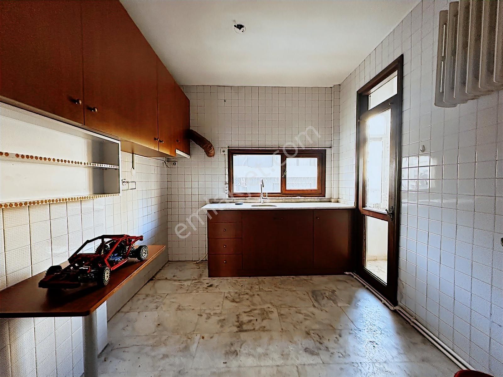 Poyraz'dan Suadiye Bağdat Caddesine 6. Binada 100 Net 3+1 Daire - Görsel 6