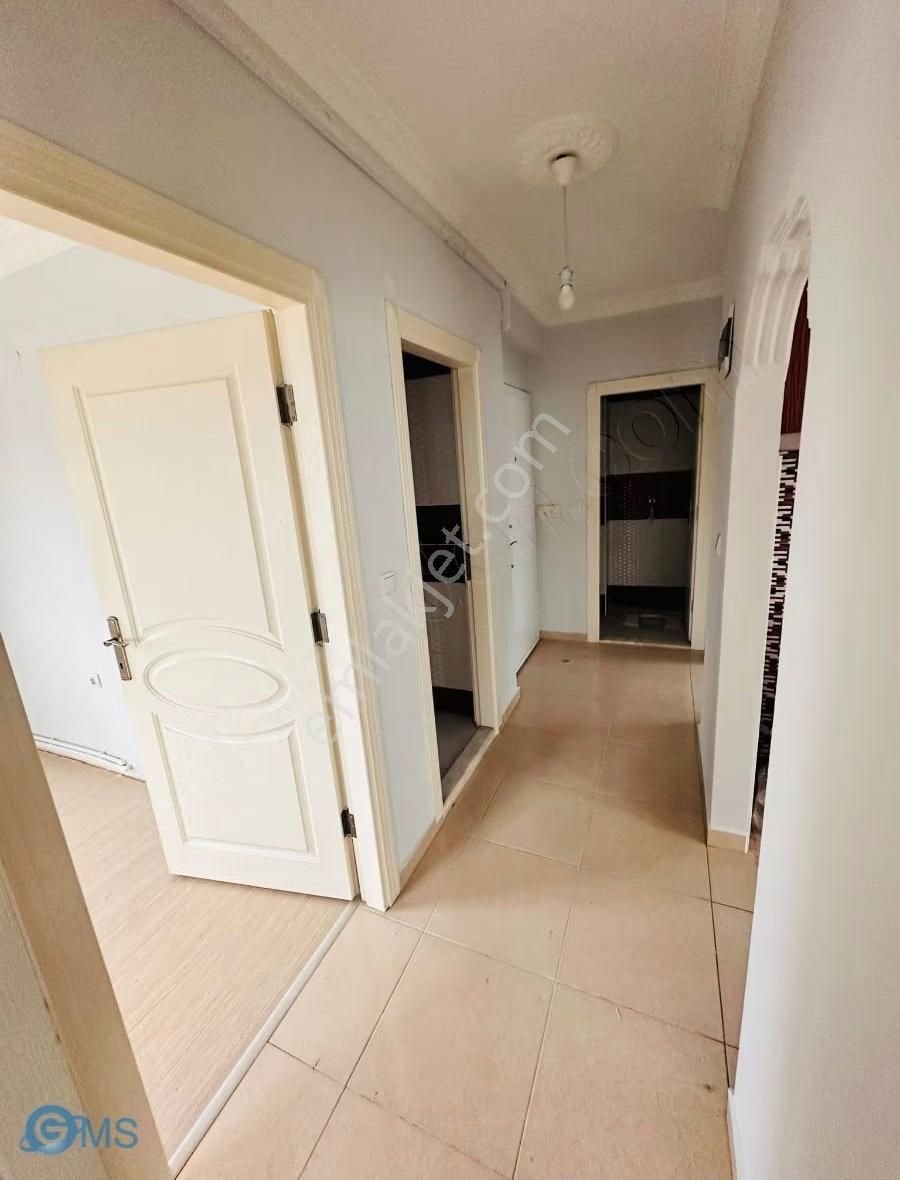 M.akif Ersoy Mah 2+1 Katta Masrafsız Krdiye Uygun - Görsel 4