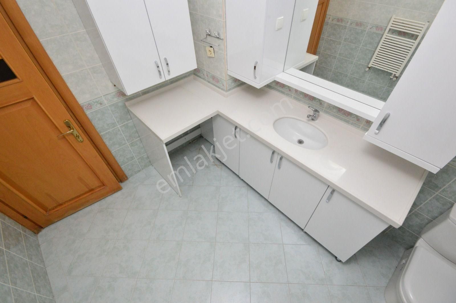 Başokur'dan Bahçelievler Merkez Mh 4+1 Kiralık Daire - Görsel 32