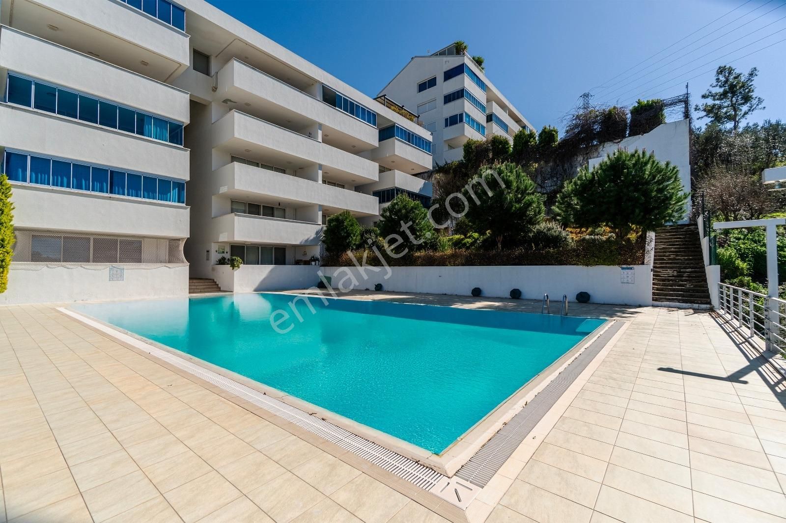 Alanya Konaklıda Özel Dekorasyonlu 2+1 Satılık Daıre